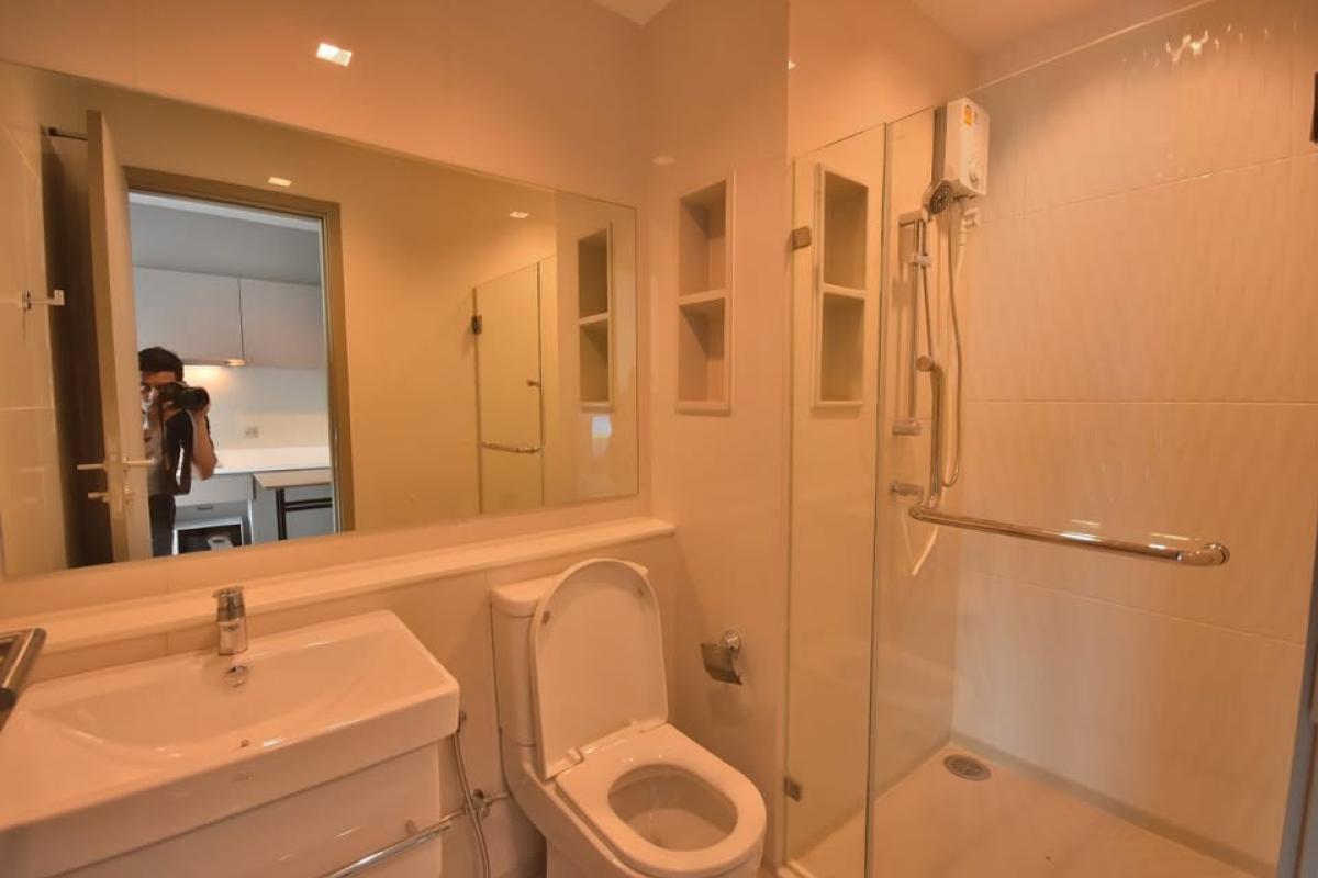 ให้เช่าคอนโดพระราม 9 เพชรบุรีตัดใหม่ RCA : เช่าคอนโด  ไลฟ์ อโศก - พระรามเก้า MRT-พระราม 9 มักกะสัน เขต ราชเทวี กรุงเทพ CX-97876