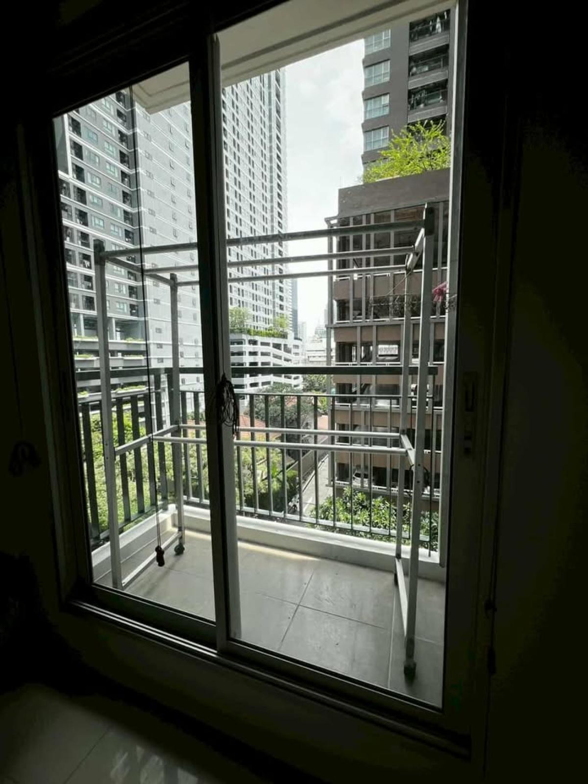 For RentCondoRama9, Petchburi, RCA : FOR RENT condo , Aspire Rama 9 , MRT-Phra Ram 9 , Huai Khwang , Huai Khwang , Bangkok ,  CX-136619