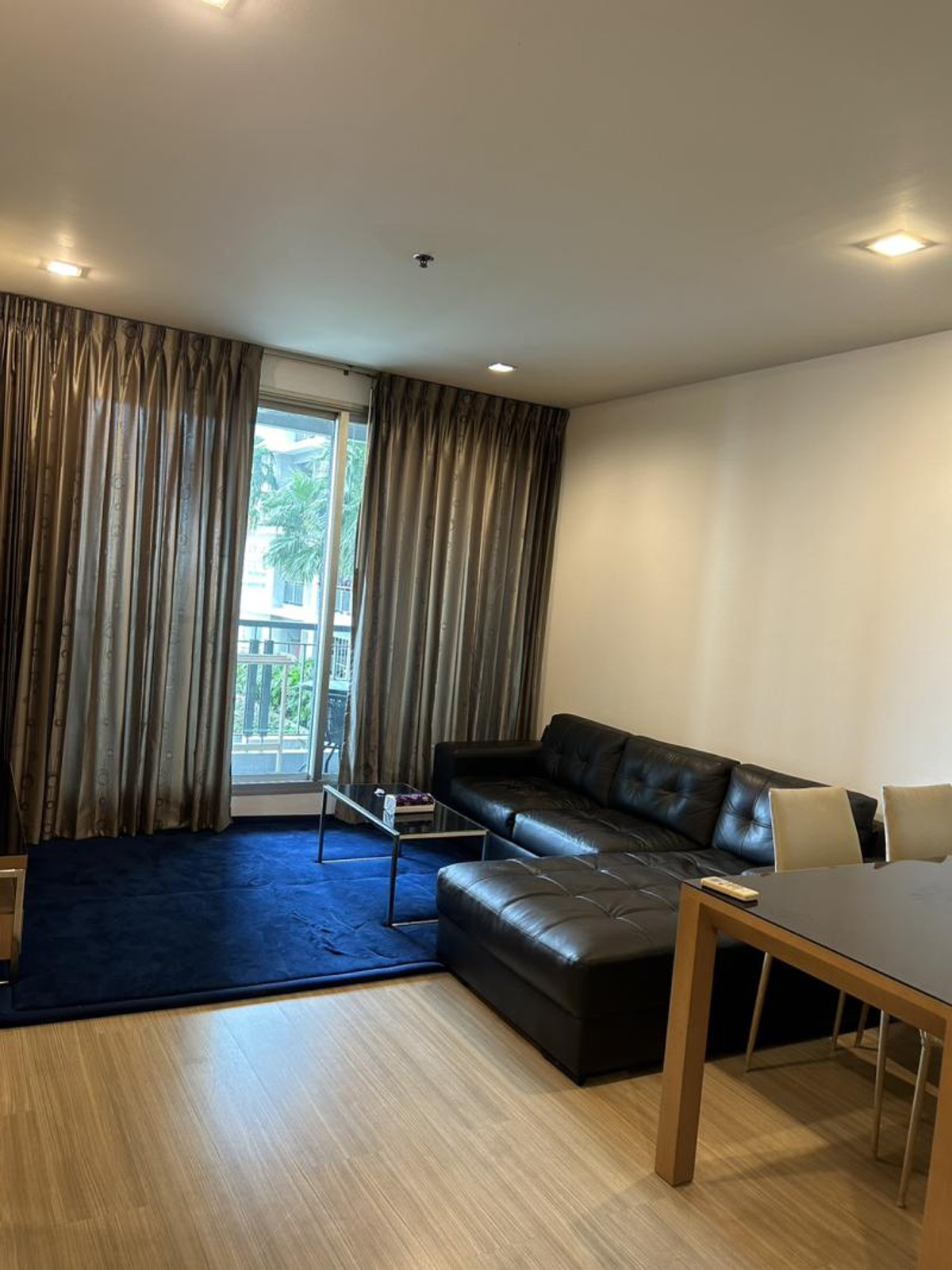 For RentCondoRatchadapisek, Huaikwang, Suttisan : FOR RENT condo , Rhythm Ratchada - Huai Khwang , MRT-Huai Khwang , Sam Saen Nok , Huai Khwang , Bangkok , CX-43112