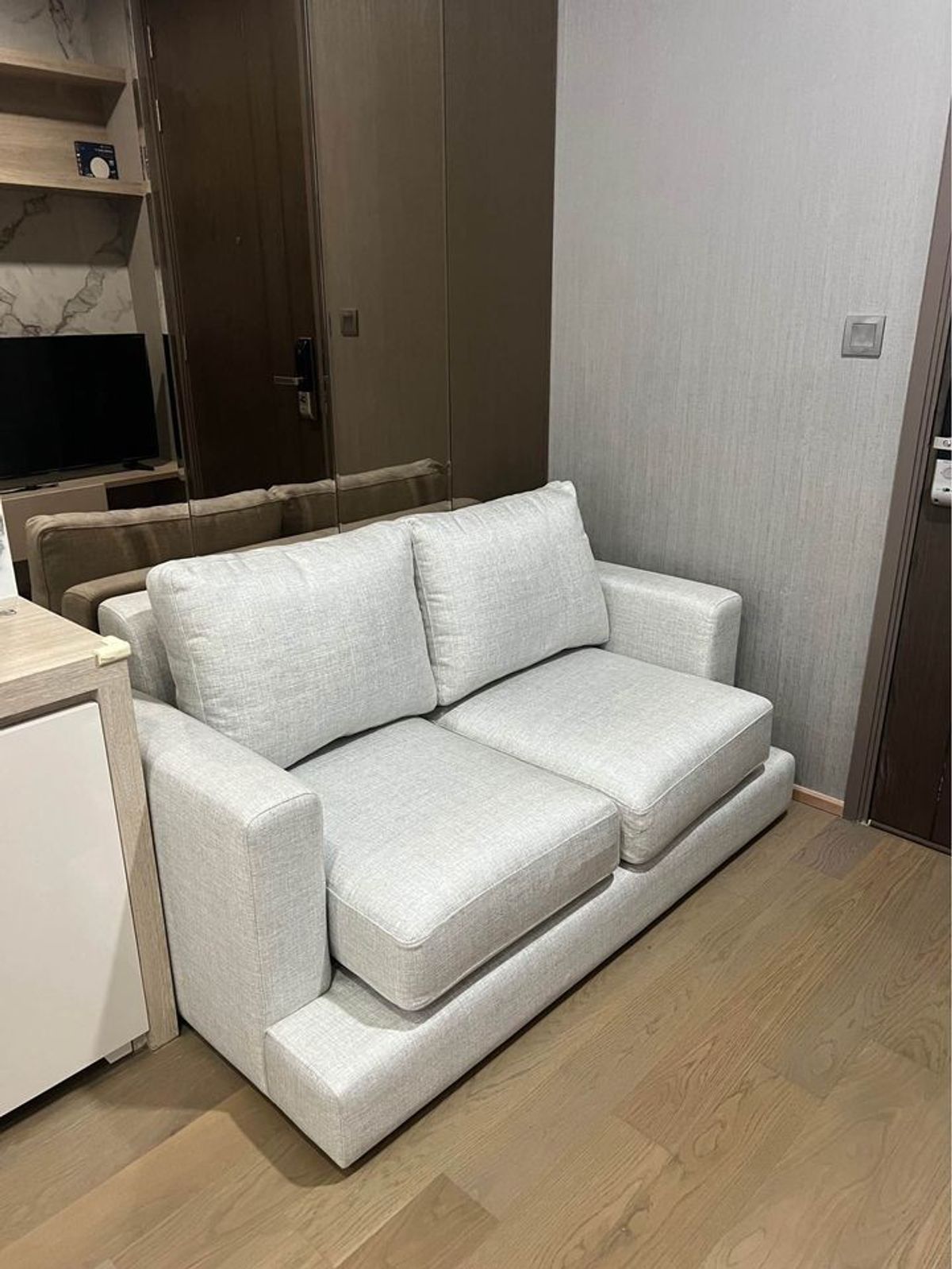 ขายคอนโดสยาม จุฬา สามย่าน : Ashton Chula Silom【𝐒𝐄𝐋𝐋 & 𝐑𝐄𝐍𝐓】🔥ห้องโมเดิร์นลักชัวรี รายละเอียดจัดเต็มทั้งเฟอร์นิเจอร์และบรรยากาศ🔥  ติดต่อไลน์ไอดี: @hacondo