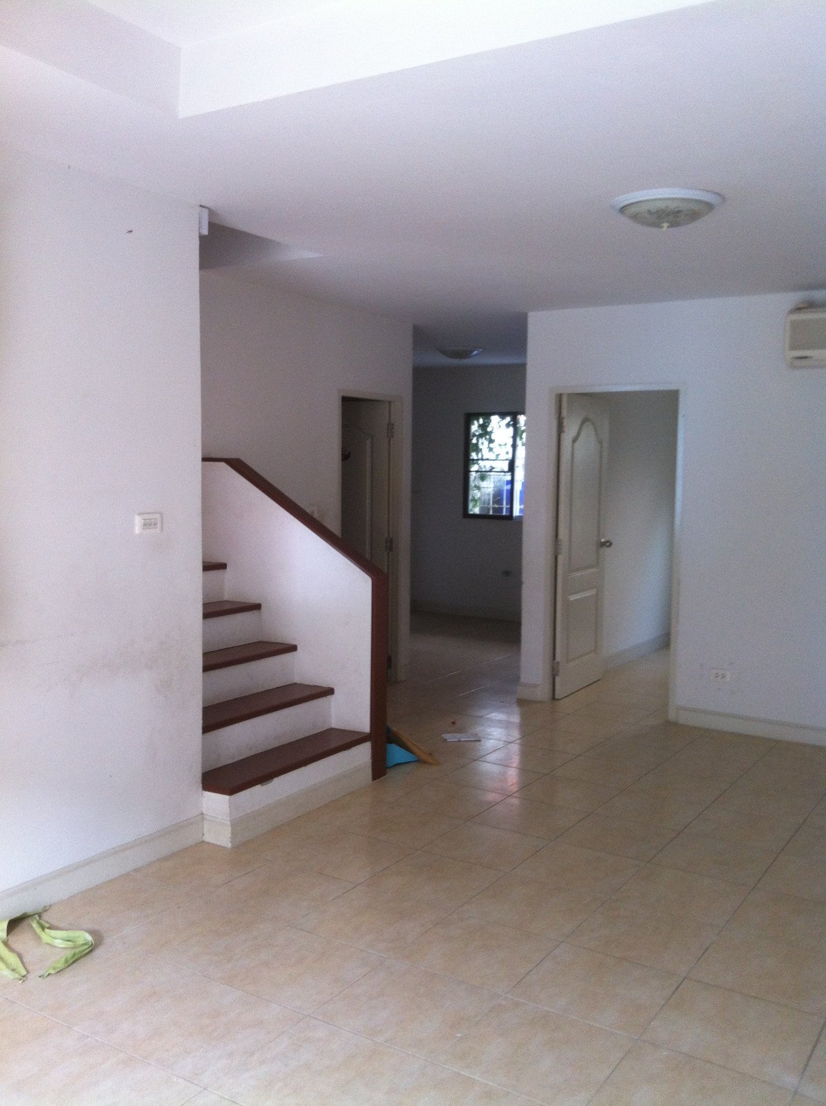 ขายทาวน์โฮมมหาชัย สมุทรสาคร : ขายทาวน์เฮ้าส์/ทาวน์โฮม  กานดา บ้านริมคลอง 2 พันท้ายนรสิงห์ เมืองสมุทรสาคร สมุทรสาคร   CX-141236