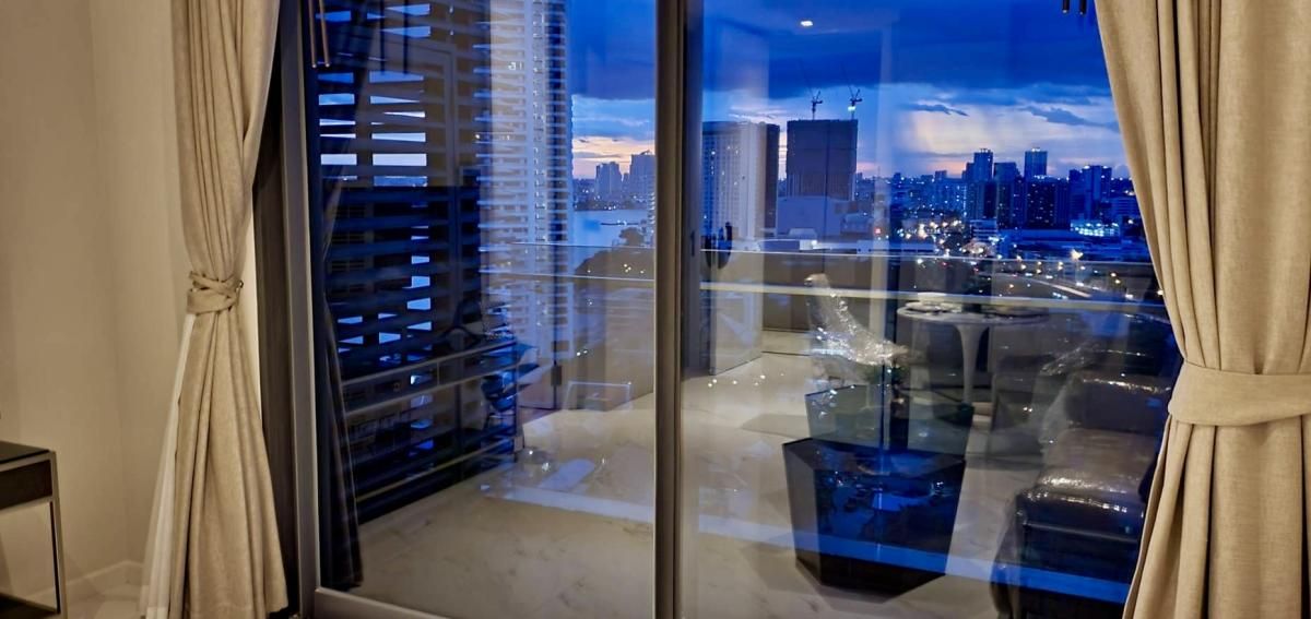 ขายคอนโดพระราม 3 สาธุประดิษฐ์ : Hot Deal ‼️ Riverside Condo Canapaya Residences 45.47 sq.m. with 270° Chao Phraya River View For sale with tenant, only 12.19 MB!