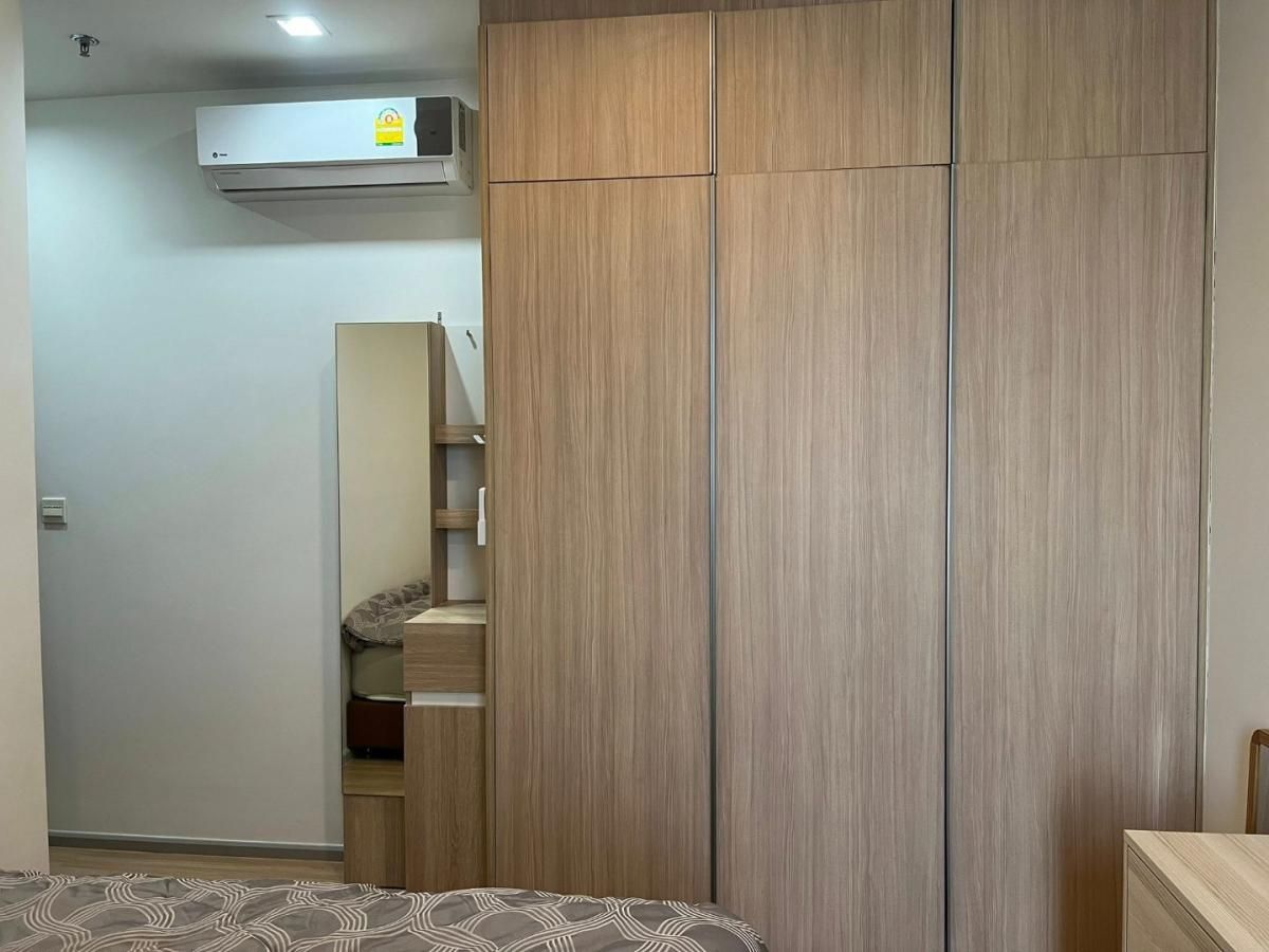 For SaleCondoSapankwai,Jatujak : 🌟 M Jatujak 🌟 Rare Unit Corner Room 56 sq.m.  Best layout in the project 🏡 Near BTS/MRT 🚆 Fully furnished, ready to move in, never rented out  ✅ Yield up to 6%* per year