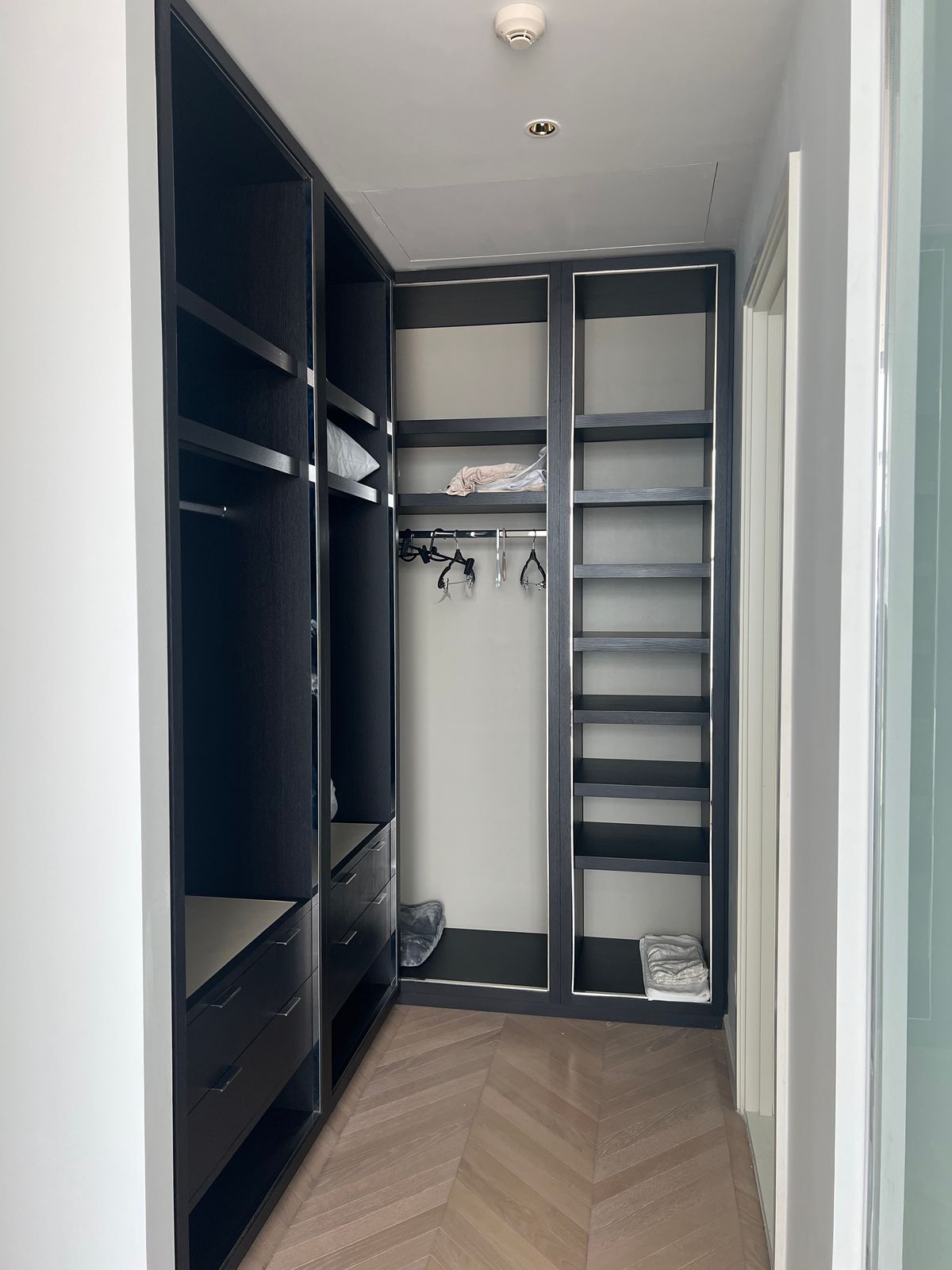 ให้เช่าคอนโดสาทร นราธิวาส : 137 ตร.ม. 2 ห้องนอน ที่ Four Seasons Private Residences กรุงเทพ ริมแม่น้ำเจ้าพระยา