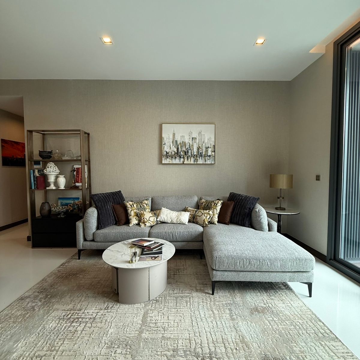 For RentCondoNana, North Nana,Sukhumvit13, Soi Nana : For Rent Q1 Sukhumvit 2 Beds Size 108 SQ.M. F/F Ready to Move in