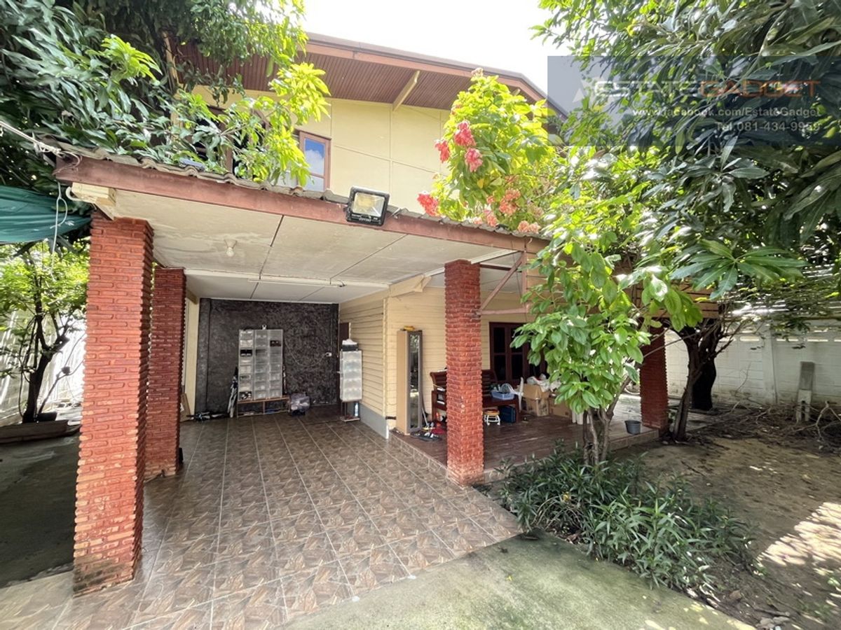 For SaleHouseSukhumvit, Asoke, Thonglor : Land for sale 86 sq.w. with a detached house, Soi Ekkamai 10 (Sukhumvit 63)-081-434-9959