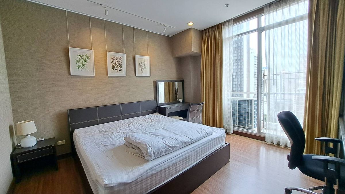 ให้เช่าคอนโดนานา : The Trendy✨, 2 bedroom 2 bathroom Duplex, high floor furnished, ready to move in✅