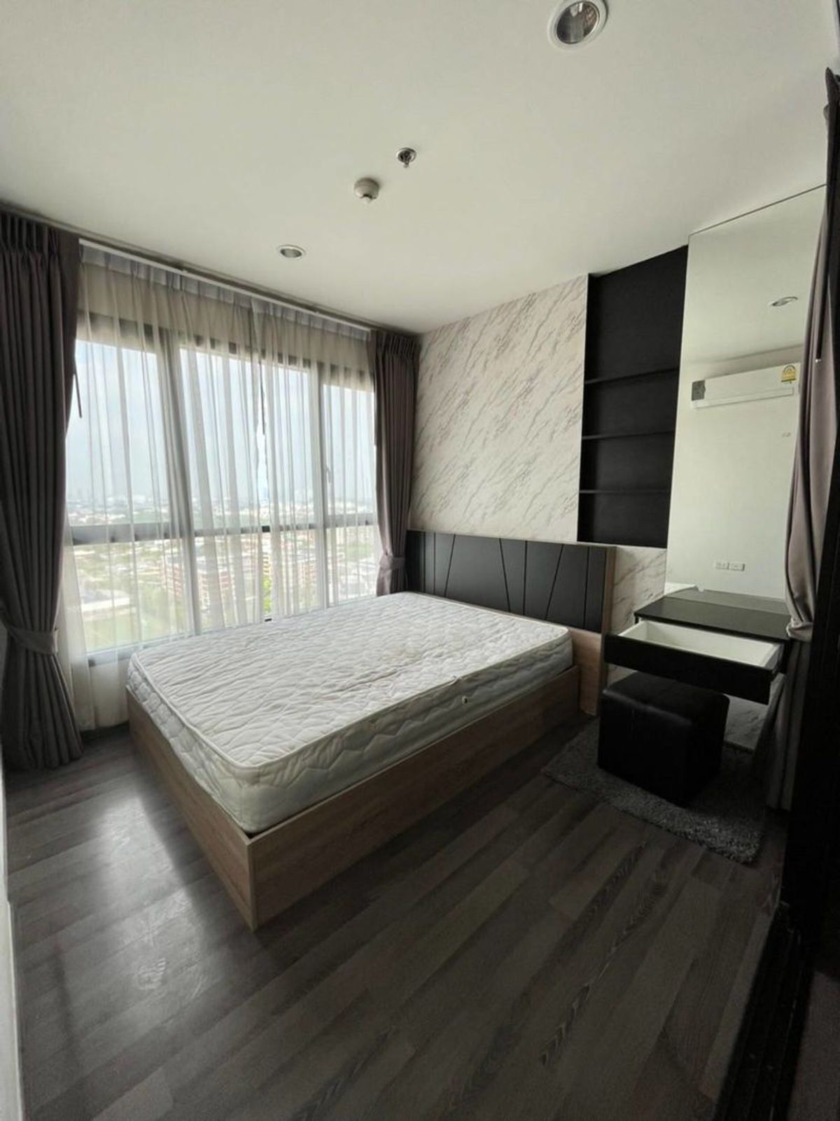 ให้เช่าคอนโดอ่อนนุช อุดมสุข : ห้องสวย วิวเมืองสวย เช่า 1 ห้องนอน 1 ห้องน้ำ The Base Park East