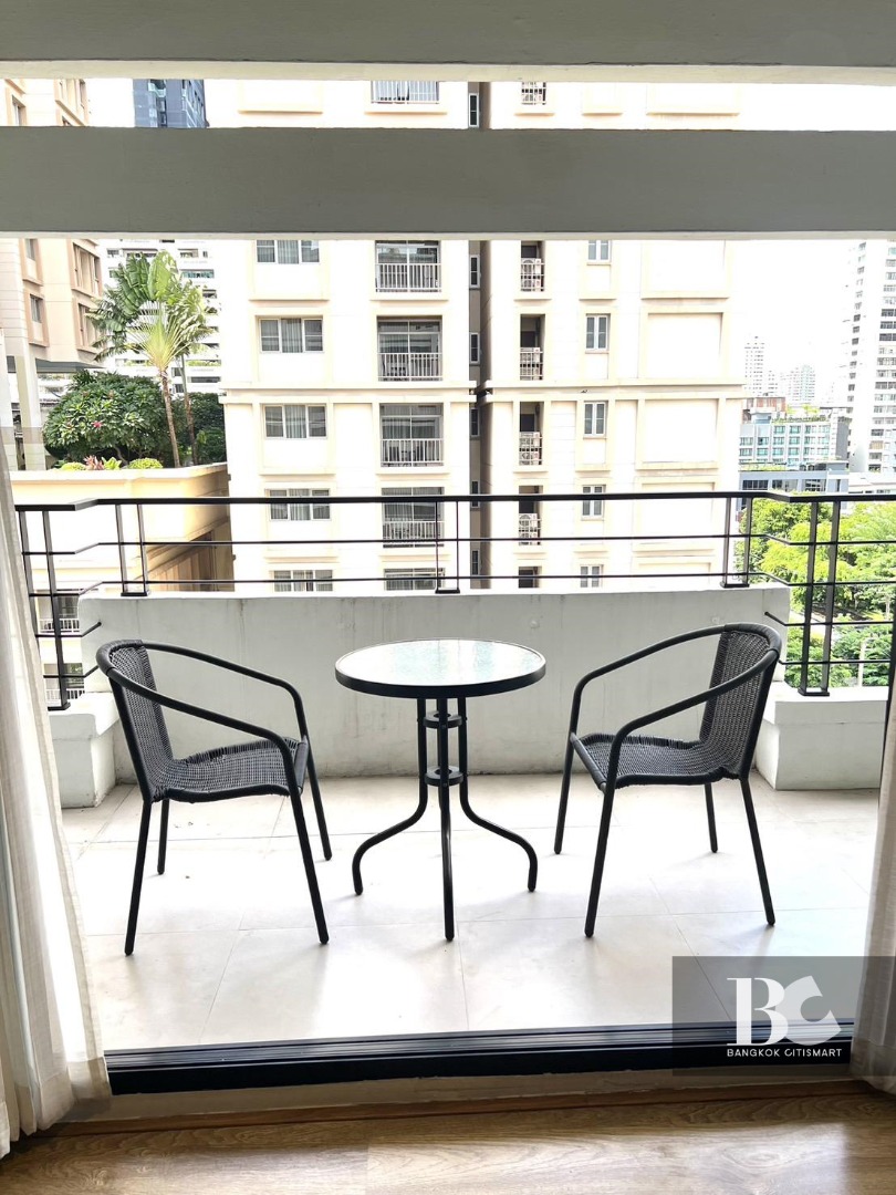 For RentCondoSukhumvit, Asoke, Thonglor : 🔥Urgent rental🔥Villa Bajaj* near BTS Asoke and MRT Sukhumvit, fully furnished, ready to move in