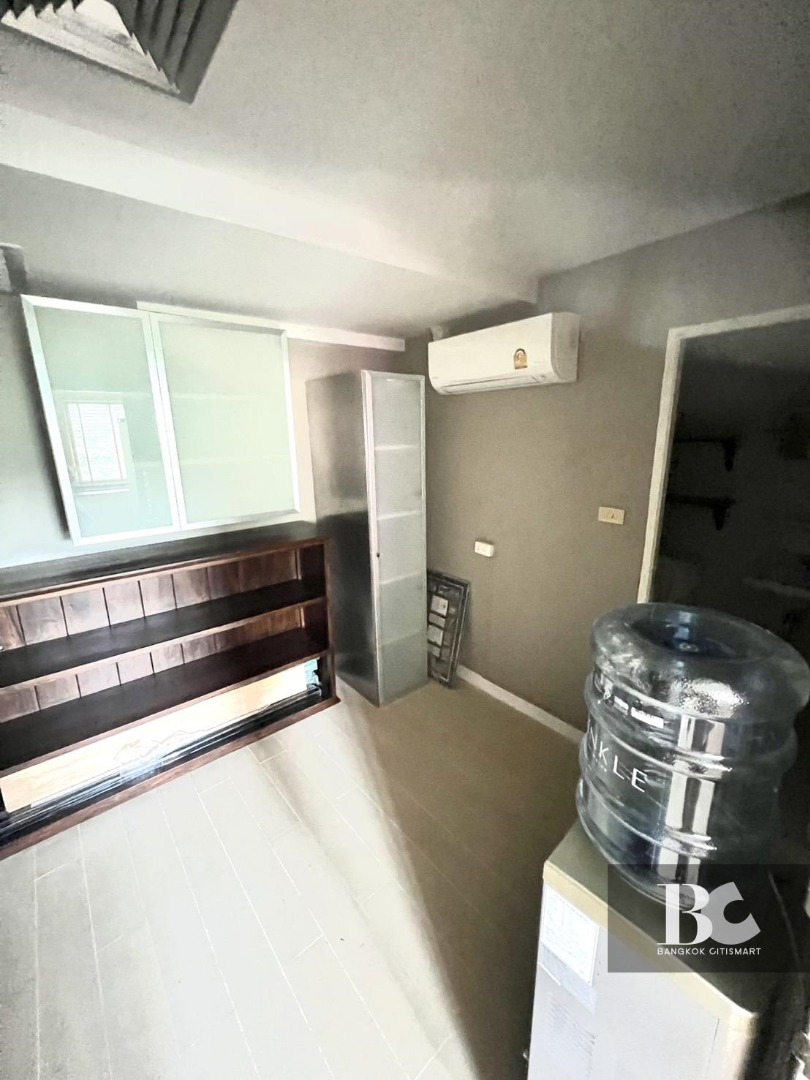 For RentCondoWitthayu, Chidlom, Langsuan, Ploenchit : 🔥Urgent rental🔥Polo Residence* near Lumphini Park