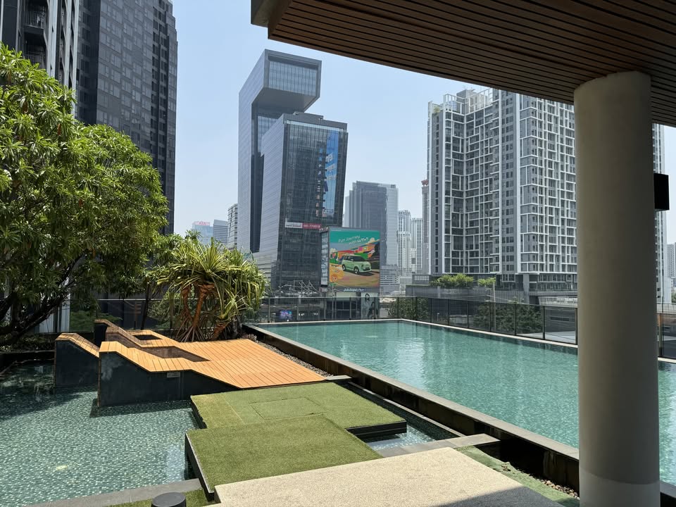 ให้เช่าคอนโดพระราม 9 เพชรบุรีตัดใหม่ RCA : 🔥ให้เช่าด่วน🔥รึทึ่ม อโศก เฟอร์นิเจอร์ครบพร้อมเข้าอยู่ ใจกลางพระราม 9