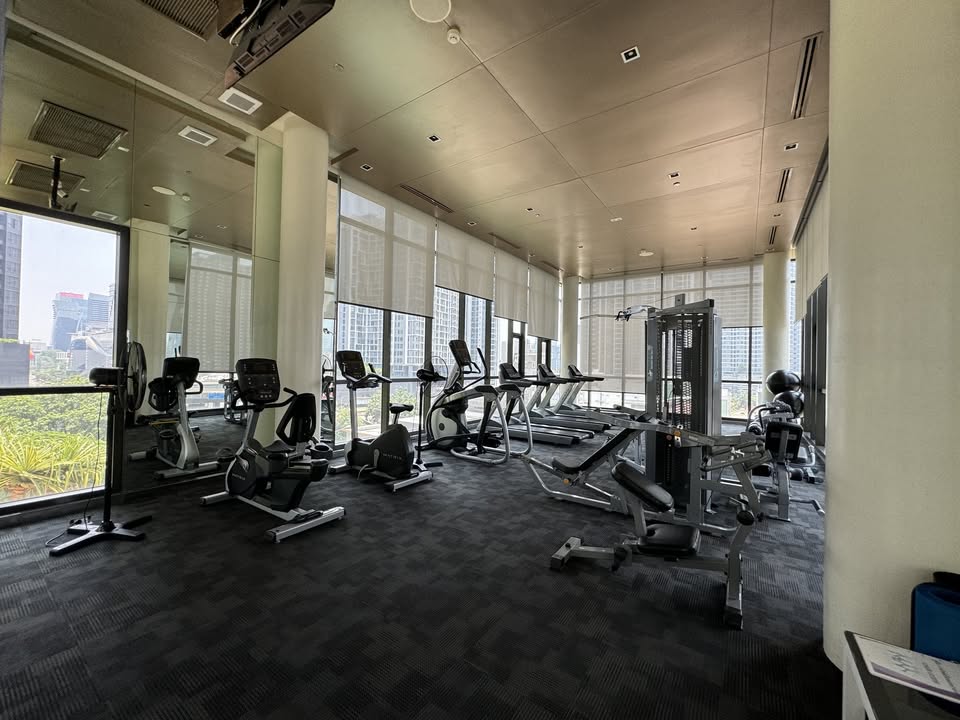 ให้เช่าคอนโดพระราม 9 เพชรบุรีตัดใหม่ RCA : 🔥ให้เช่าด่วน🔥รึทึ่ม อโศก เฟอร์นิเจอร์ครบพร้อมเข้าอยู่ ใจกลางพระราม 9