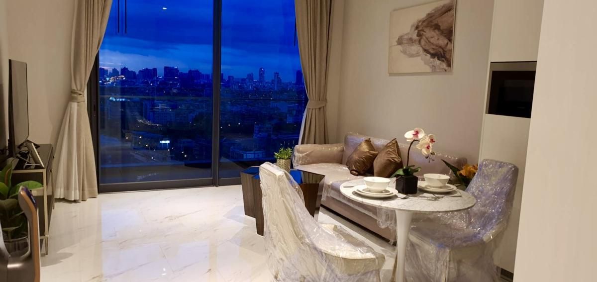 ขายคอนโดพระราม 3 สาธุประดิษฐ์ : Hot Deal ‼️ Riverside Condo Canapaya Residences 45.47 sq.m. with 270° Chao Phraya River View For sale with tenant, only 12.19 MB!