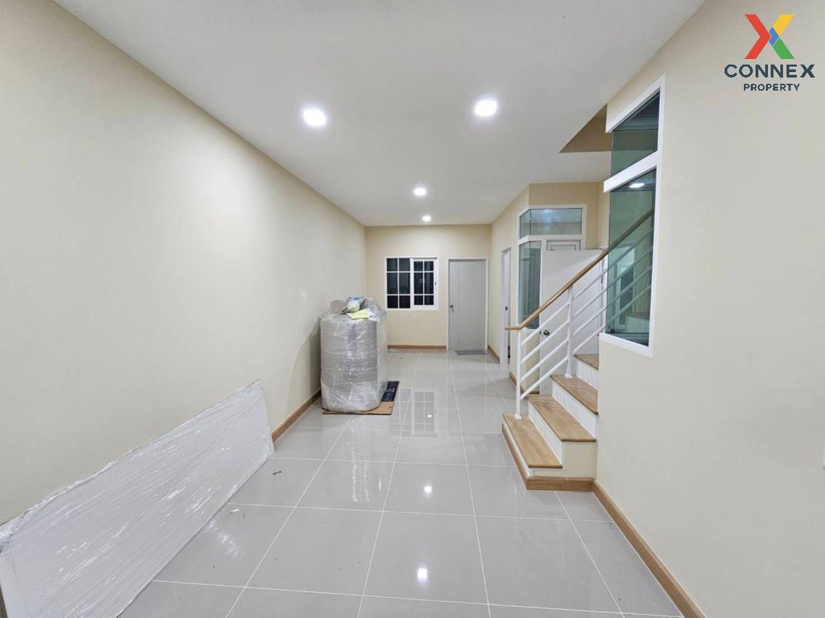 ขายทาวน์โฮมปิ่นเกล้า จรัญสนิทวงศ์ : ขายทาวน์เฮ้าส์/ทาวน์โฮม  โกลเด้น ทาวน์ ศิริราช-ราชพฤกษ์ MRT-บางขุนนนท์ บางขุนศรี เขต บางกอกน้อย กรุงเทพ CX-131389