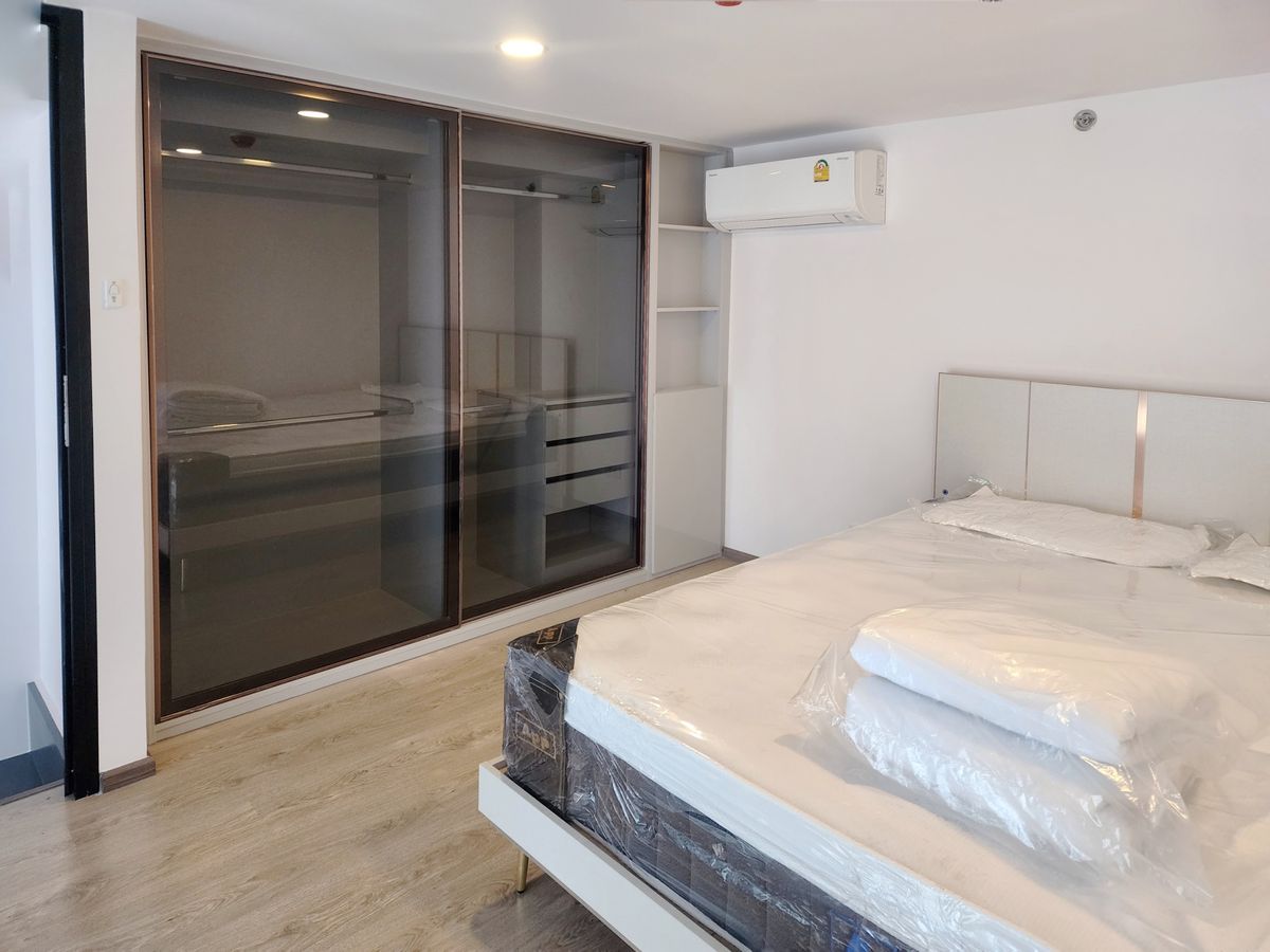 ให้เช่าคอนโดอ่อนนุช อุดมสุข : KnightsBridge Space Sukhumvit Rama 4 – คอนโดดูเพล็กซ์เพดานสูง 4.2 ม. ห้องใหม่ใกล้ BTS พระโขนง