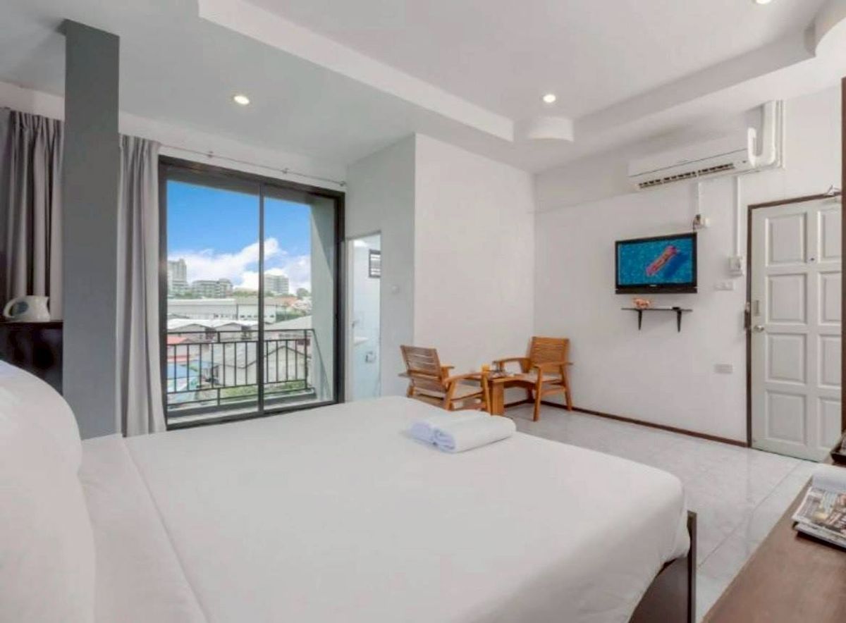 For SaleHotel&Apartment BusinessPattaya, Bangsaen, Chonburi : Urgent Sale Apartment – Thappraya Soi 5, Pattaya