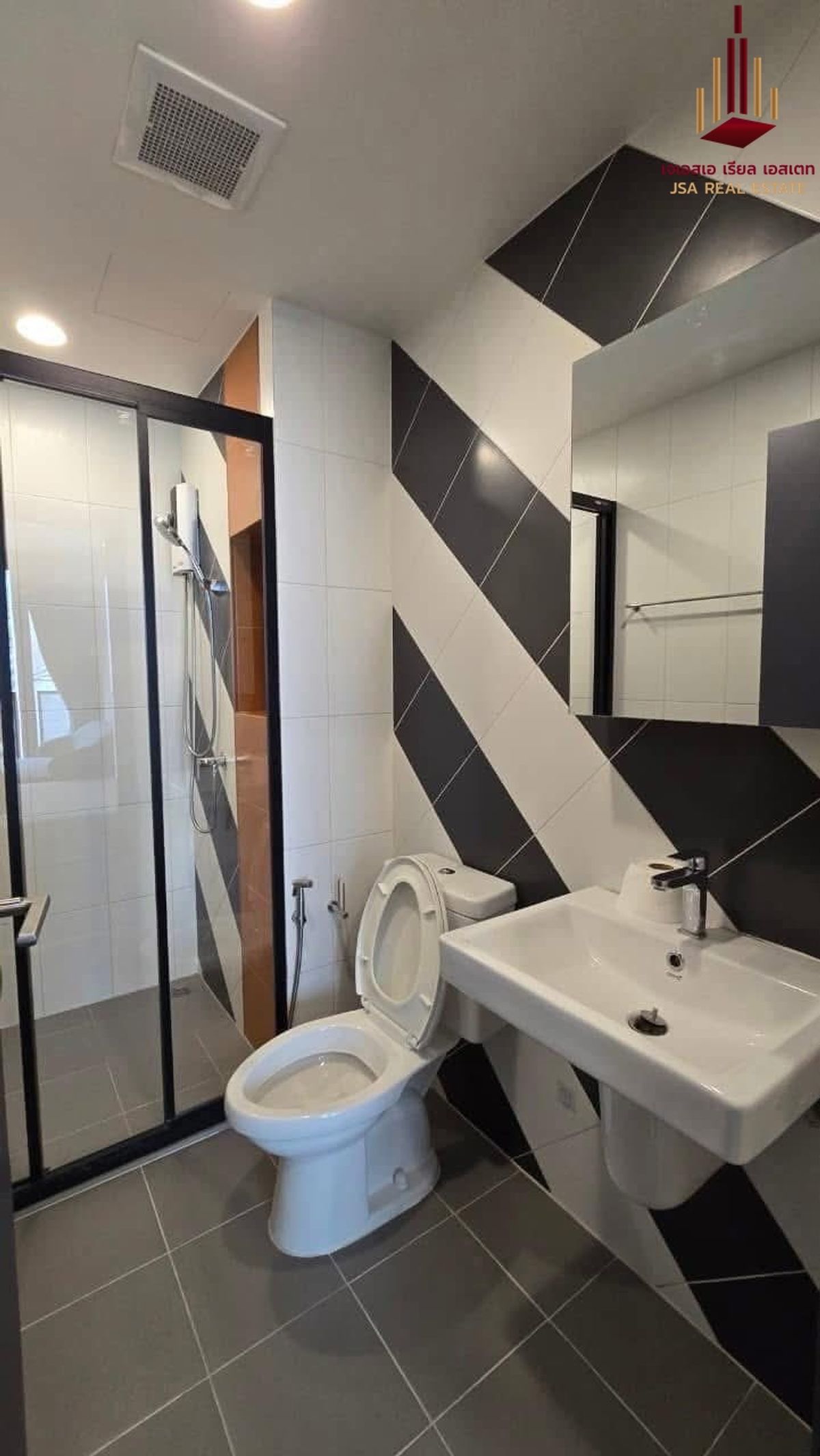 For RentCondoVipawadee, Don Mueang, Lak Si : ✨ For Rent: The Base Saphanmai Condo ✨ 💰 ONLY 14,000 THB/Month