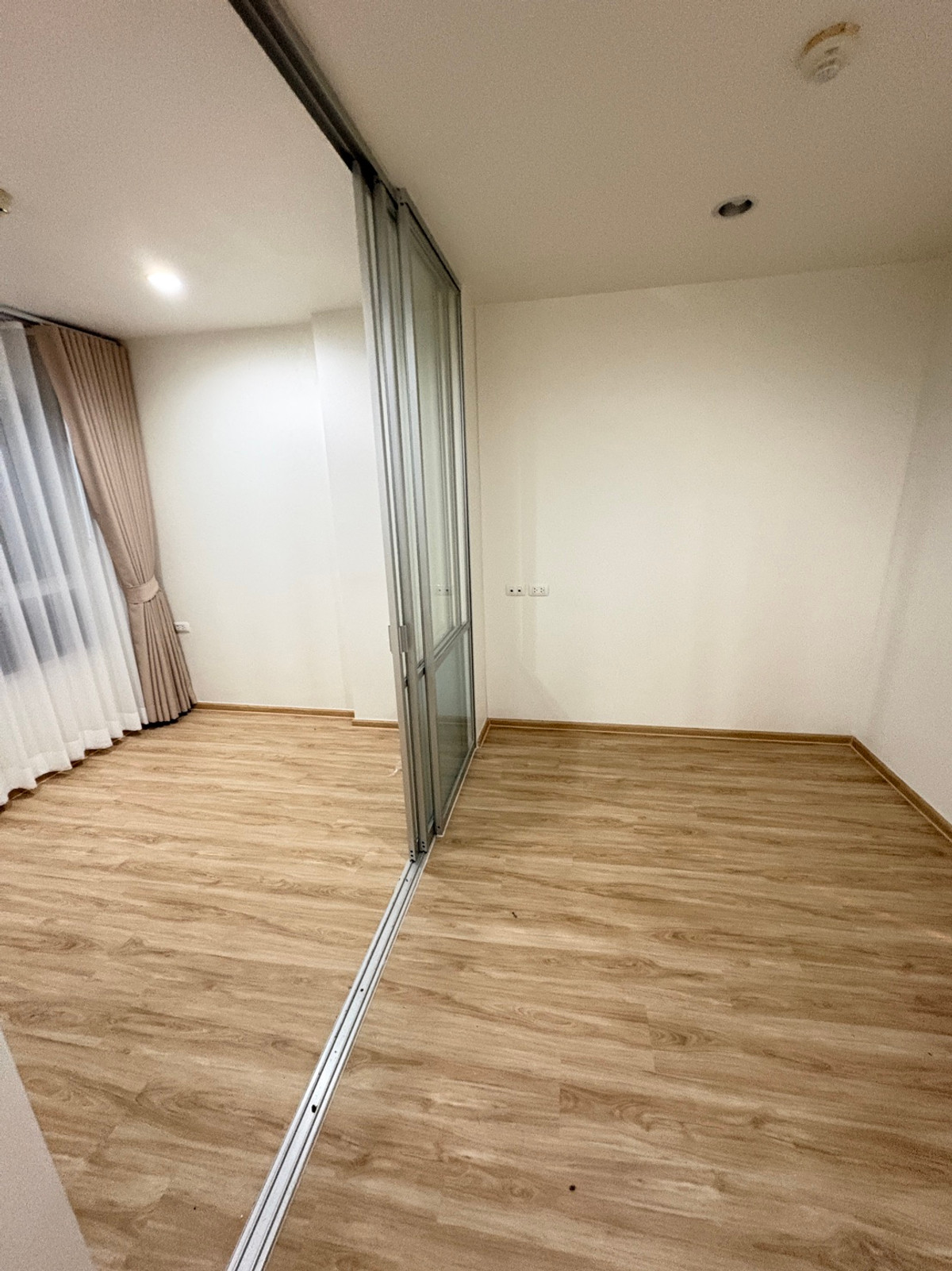 ขายคอนโดพัฒนาการ ศรีนครินทร์ : 19N020968 - ขาย คอนโด ลุมพินี วิลล์ อ่อนนุช-พัฒนาการ ตึก D1 ชั้น 5 (Sell Condo Lumpini Ville Onnut-Phatthanakan)