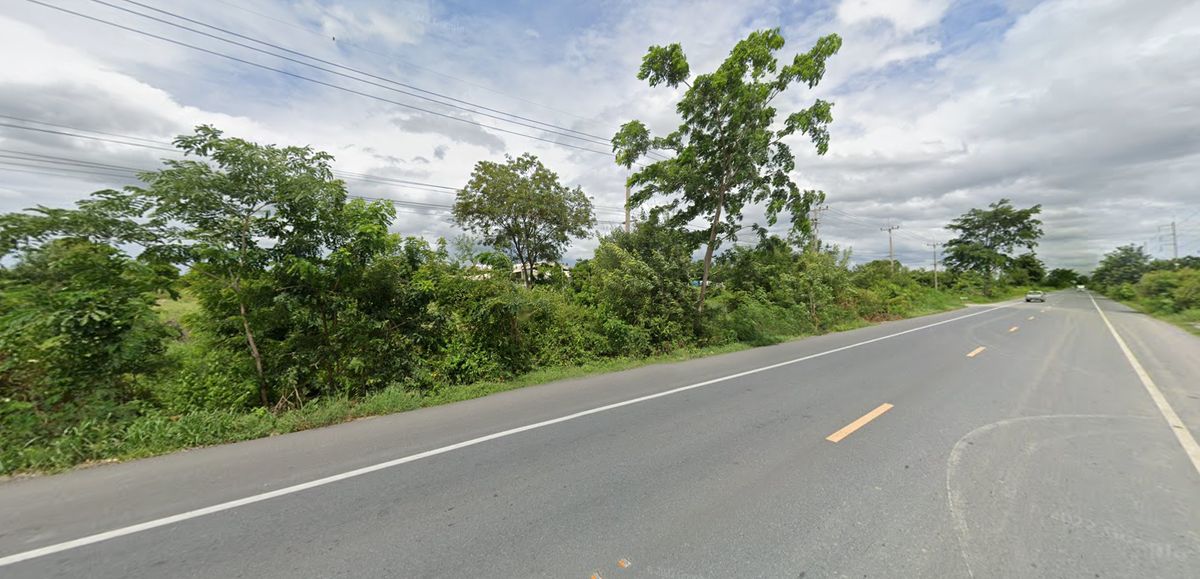 ขายที่ดินสุพรรณบุรี : ที่ดินแปลงสวย 5 ไร่เศษ บนทำเลทอง ใกล้ปั๊ม PT ทะเลบก จ.สุพรรณบุรี