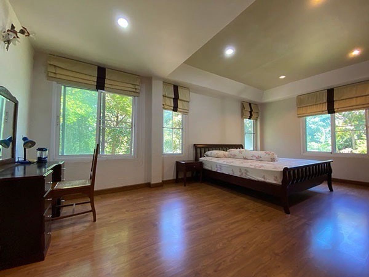 ขายบ้านปากช่อง เขาใหญ่ : 📢👇 บ้าน 2 หลัง ที่กว้างใหญ่ ไม้ร่มรื่น ไว้พักกาย พักใจ พักปอด ไม่ไกลกรุงเทพ แค่กลางดง ปากช่อง ใกล้แหล่งชุมชน และ แหล่งท่องเที่ยว