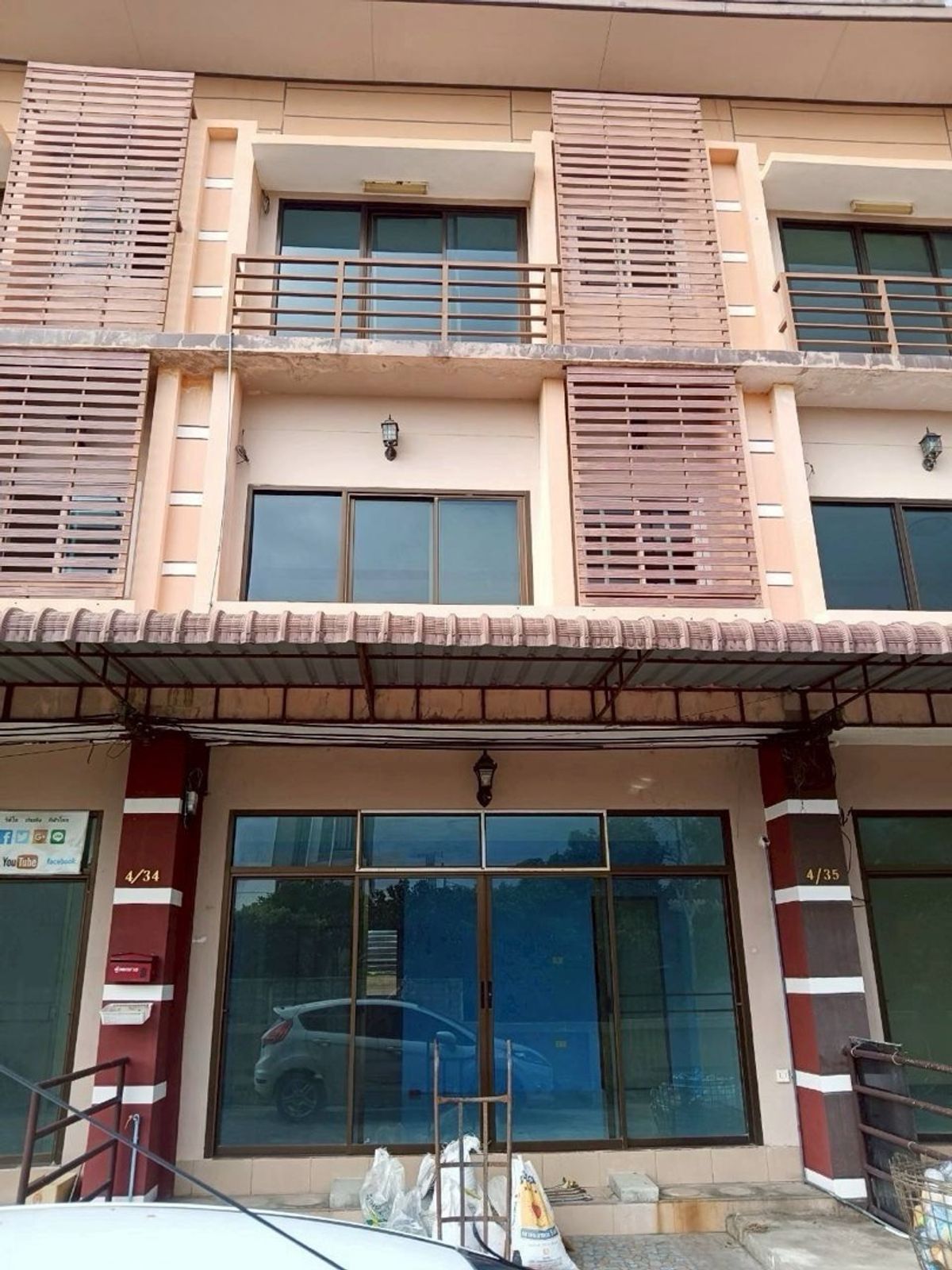 For SaleShop HousePathum Thani,Rangsit, Thammasat : ขายอาคารพาณิชย์ ซ.เปียนนท์ ลำลูกกา
(LVC20013)
