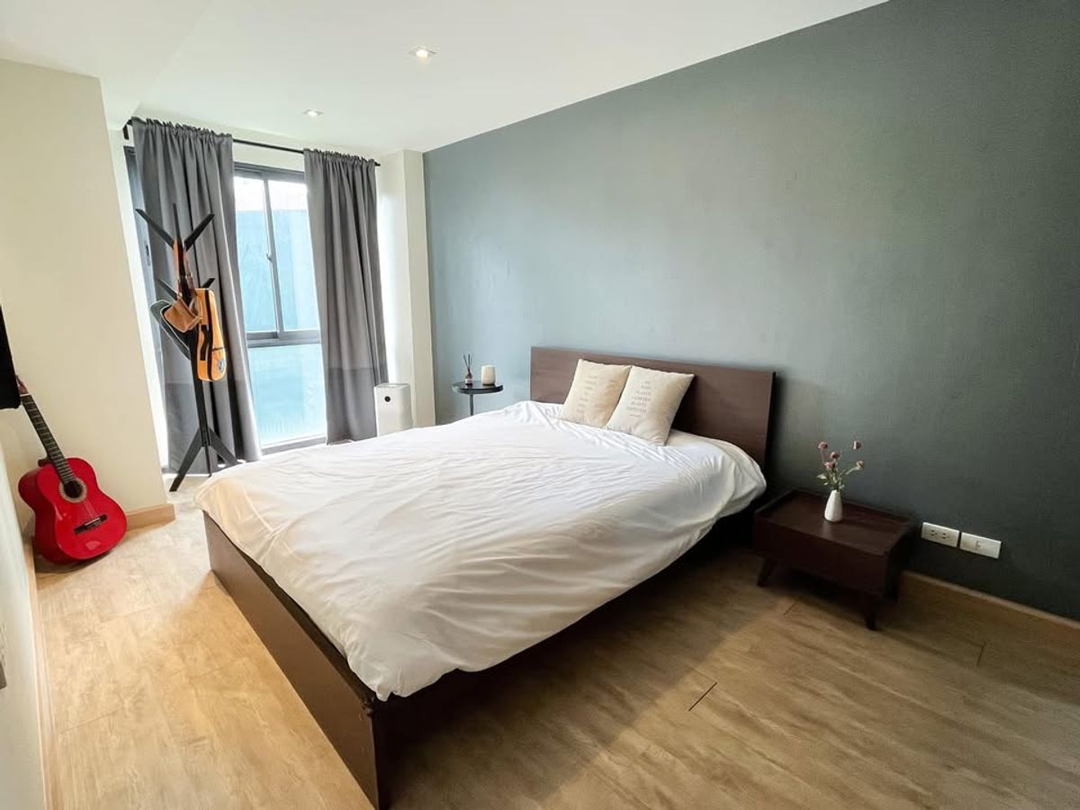 ขายคอนโดสุขุมวิท อโศก ทองหล่อ : คอนโด Socio Reference 61  เดินทางสะดวก ใกล้รถไฟฟ้าบีทีเอส มีรถรับส่ง ห้องสวย เฟอร์นิเจอร์ครบ พร้อมขาย!!