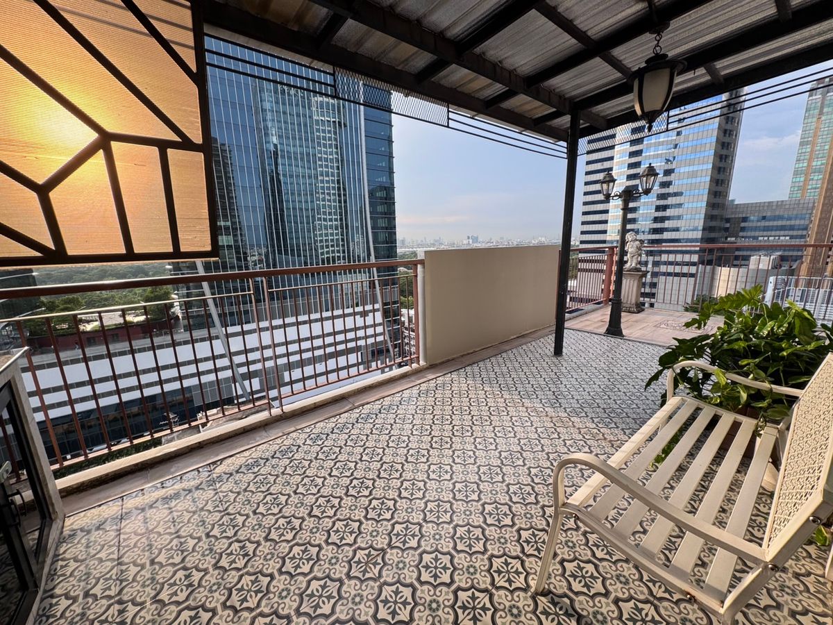 ขายคอนโดลาดพร้าว เซ็นทรัลลาดพร้าว : ขายด่วน ห้องสวยมาก มีระเบียงใหญ่ส่วนตัว มีเพียงชั้นละ 1 ห้องเท่านั้น !