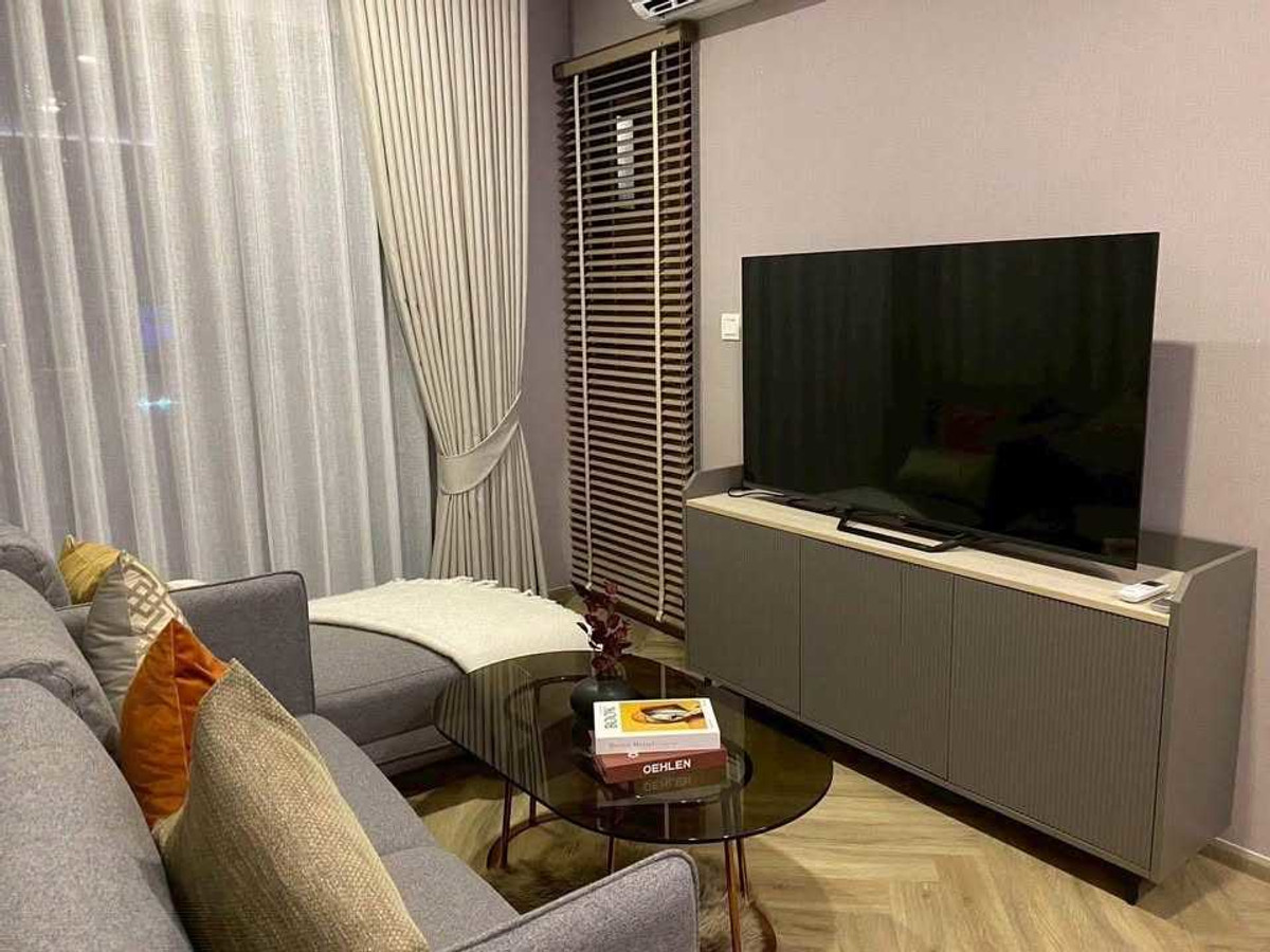 For RentCondoSukhumvit, Asoke, Thonglor : ✨ GT15892 | Condo Chapter Thonglor 25, convenient travel, has a shuttle, beautiful room, fully furnished. Ready to move in immediately!!