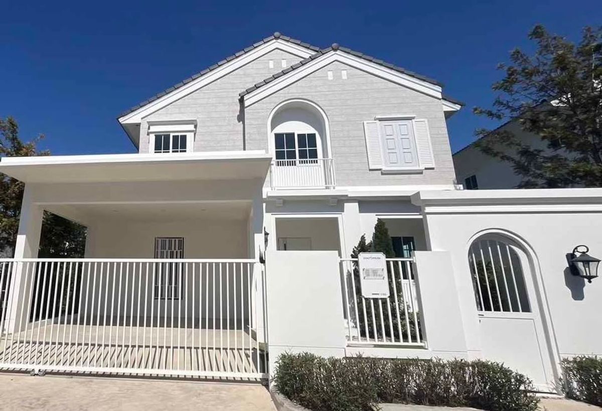 For RentHouseBangna, Bearing, Lasalle : ECH251010, Rent a single house, Chaiyapruek bangna Km.15 | 3 bedrooms, 4 bathrooms | Rent 90,000 baht/month