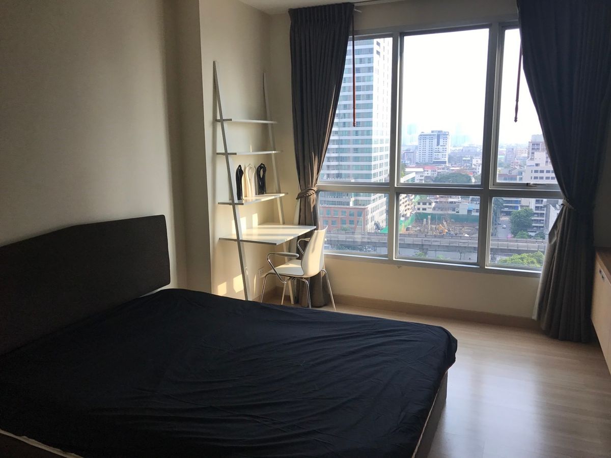 For RentCondoSathorn, Narathiwat : Life @ Sathorn 10 - Floor 15, beautiful view, complete, ready to move in!