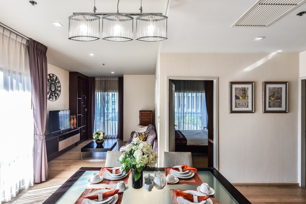 For RentCondoSukhumvit, Asoke, Thonglor : (For rent) 2 bedrooms, 2 bathrooms, 71.20 sq m, corner room, well decorated. Fully furnished + electrical appliances ㅡ Next to 🚆BTS Phrom Phong