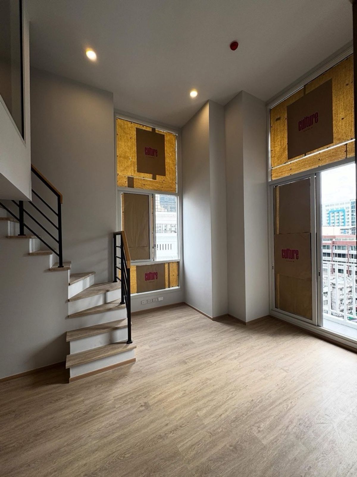 ราคามีจริง ไม่ใช่ราคาห้องวิวบล็อค ข้อมูลขายตามจริง วิวนี้จริง โทร 0946503223 Loading...