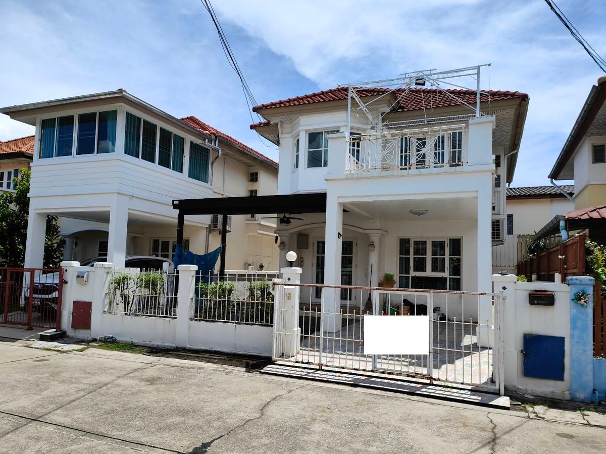 ขายสมุทรปราการ สำโรง : ขายบ้าน 2 ชั้น หมู่บ้าน ชวนชื่น ศรีนครินทร์ – เทพารักษ์  ต.บางเมือง อ.เมือง จ. สมุทรปราการ  