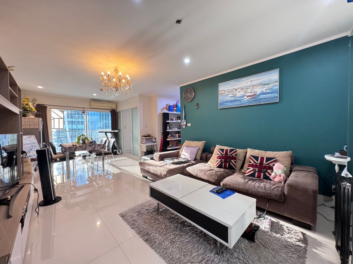 ขายคอนโดลาดพร้าว เซ็นทรัลลาดพร้าว : ขายด่วน ห้องสวยมาก มีระเบียงใหญ่ส่วนตัว มีเพียงชั้นละ 1 ห้องเท่านั้น !