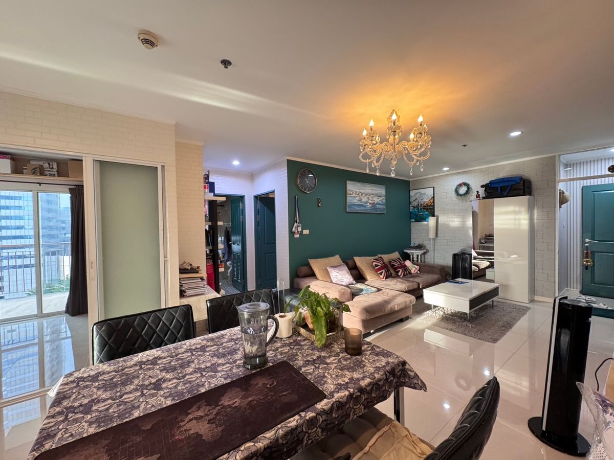 ขายคอนโดลาดพร้าว เซ็นทรัลลาดพร้าว : ขายด่วน ห้องสวยมาก มีระเบียงใหญ่ส่วนตัว มีเพียงชั้นละ 1 ห้องเท่านั้น !