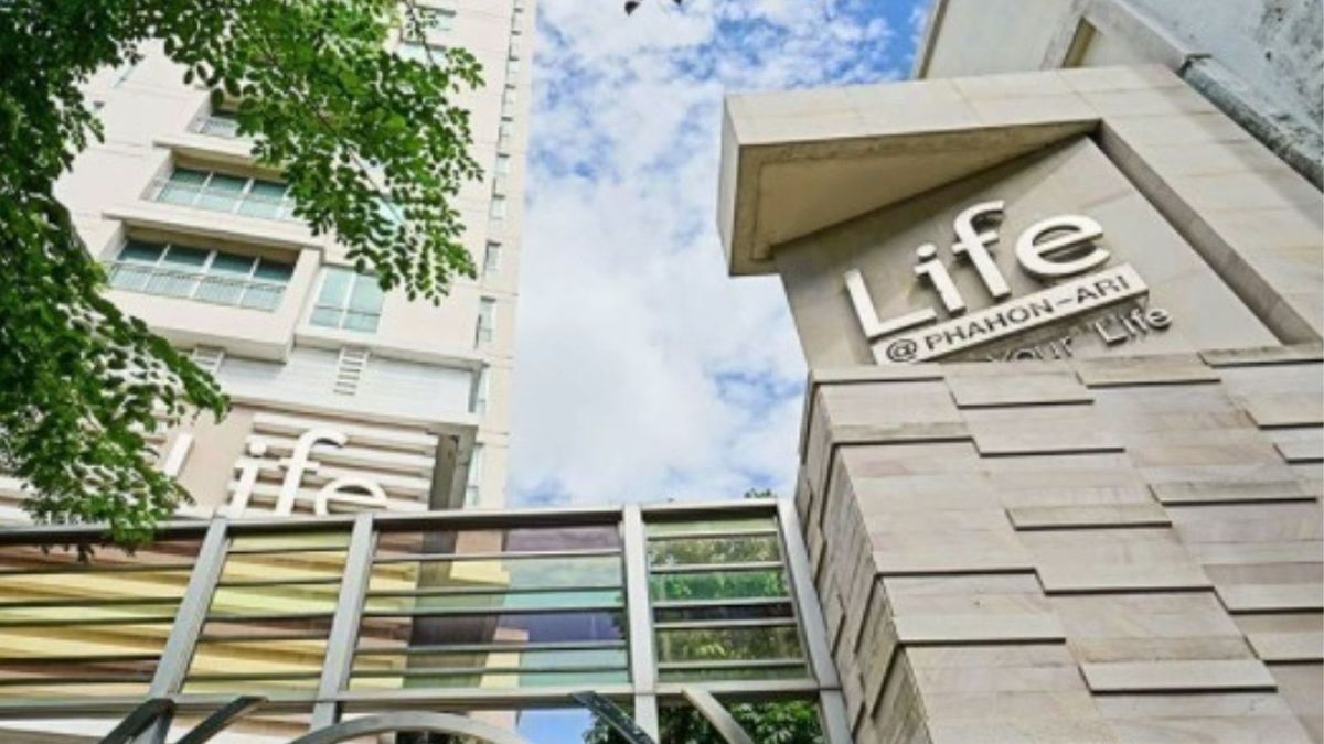 For RentCondoAri,Anusaowaree : Life @ Phahon-Ari Condo with high floor, beautiful view near BTS Ari/Saphan Khwai