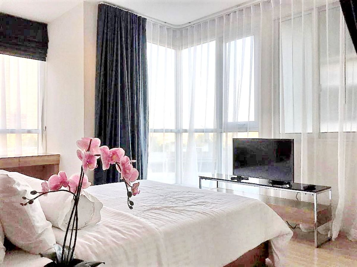 ขายคอนโดสาทร นราธิวาส : 8839♚ขาย 1 ห้องนอน♙ริธึ่ม สาทร♜BTS สะพานตากสิน∞099-5919653,065-9423251🜲Line@sureresidence