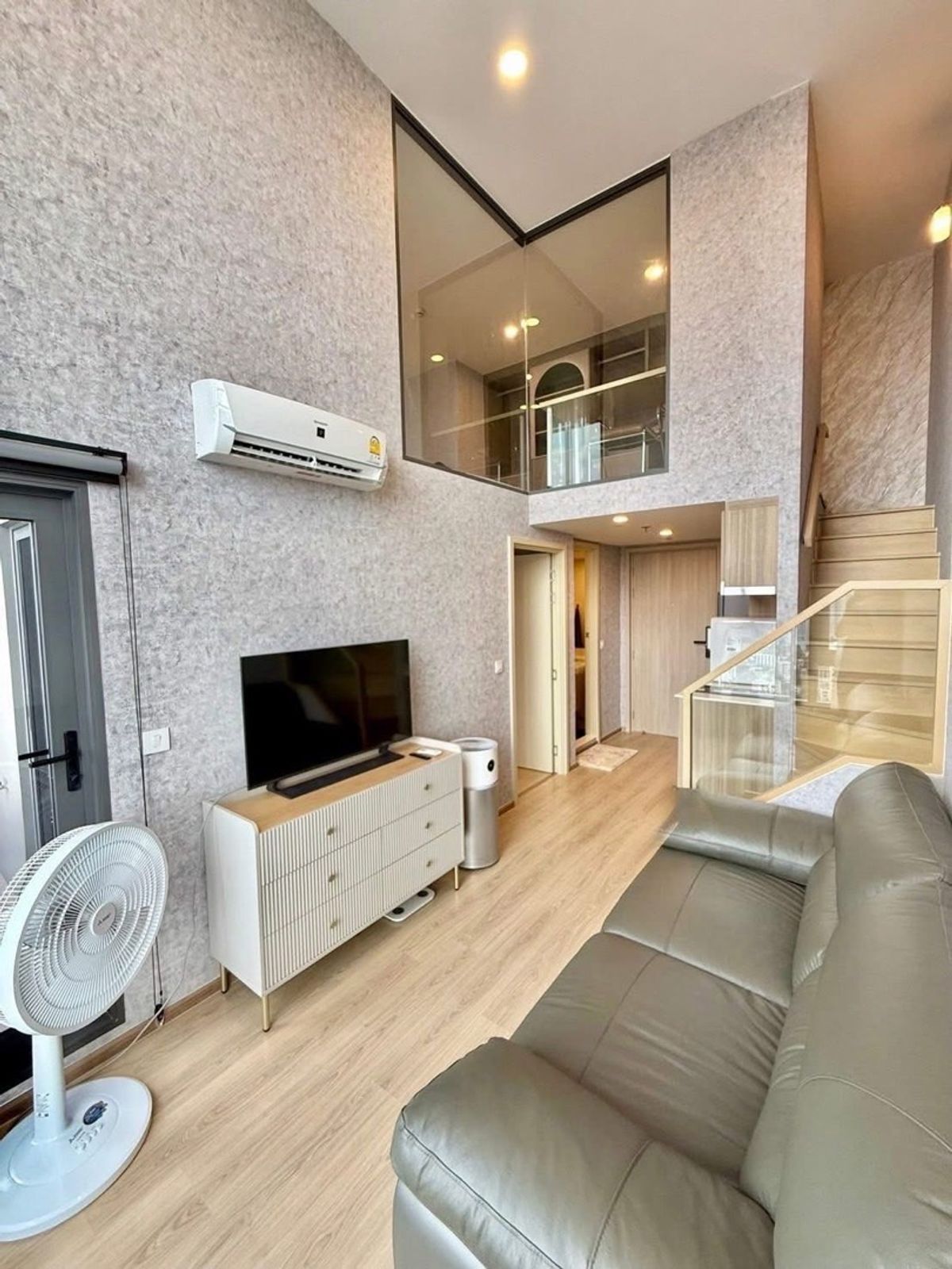 For RentCondoKhlongtoei, Kluaynamthai : Life Rama4 Asoke Duplex Room/ 48 sqm./ 36 sqm./ 45,00 
