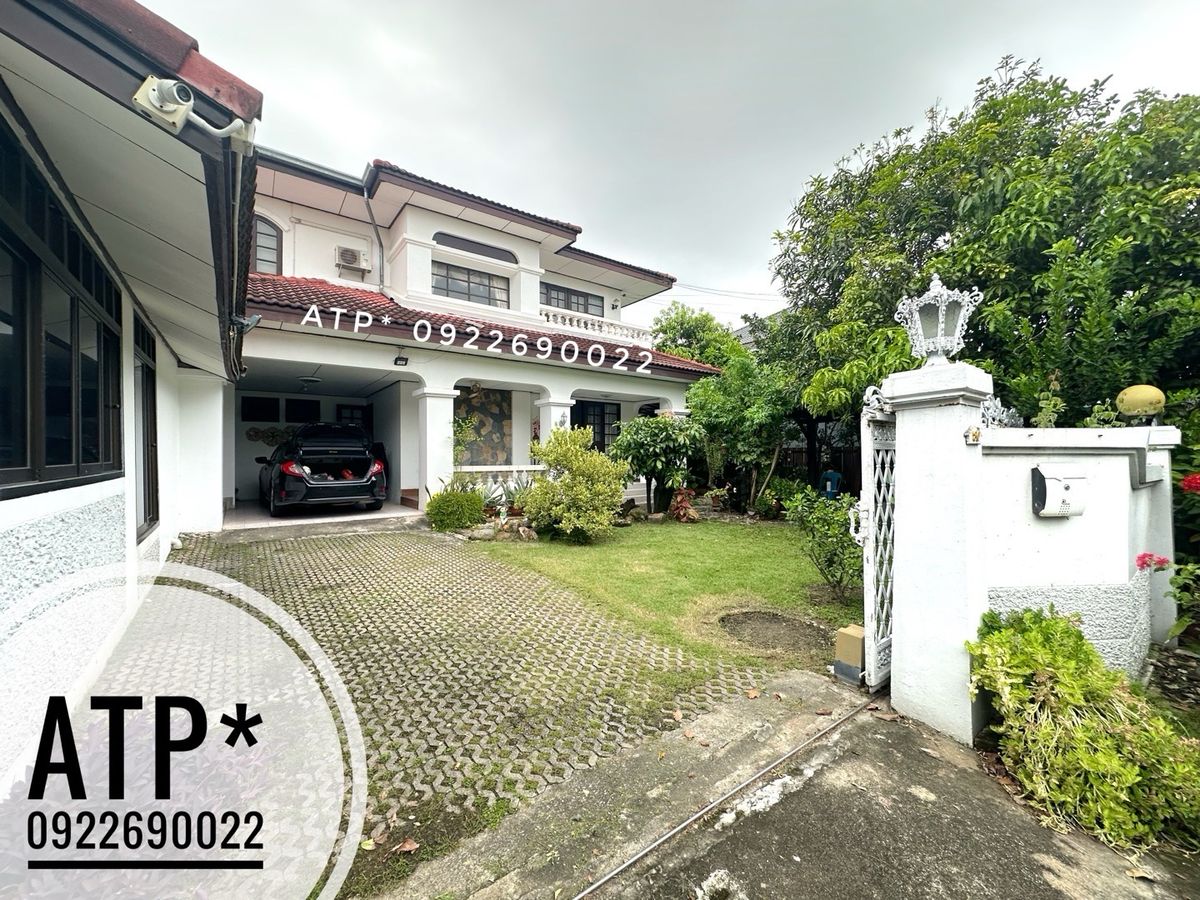 For RentHousePathum Thani,Rangsit, Thammasat : **RENT** Furnished Single House @ Seevalee 1 Rangsit-KlongSong 110sqw/4BB/3Living/Dining/2Kitchens/1Maid+WC/2Parking - Ready to Move-in House 