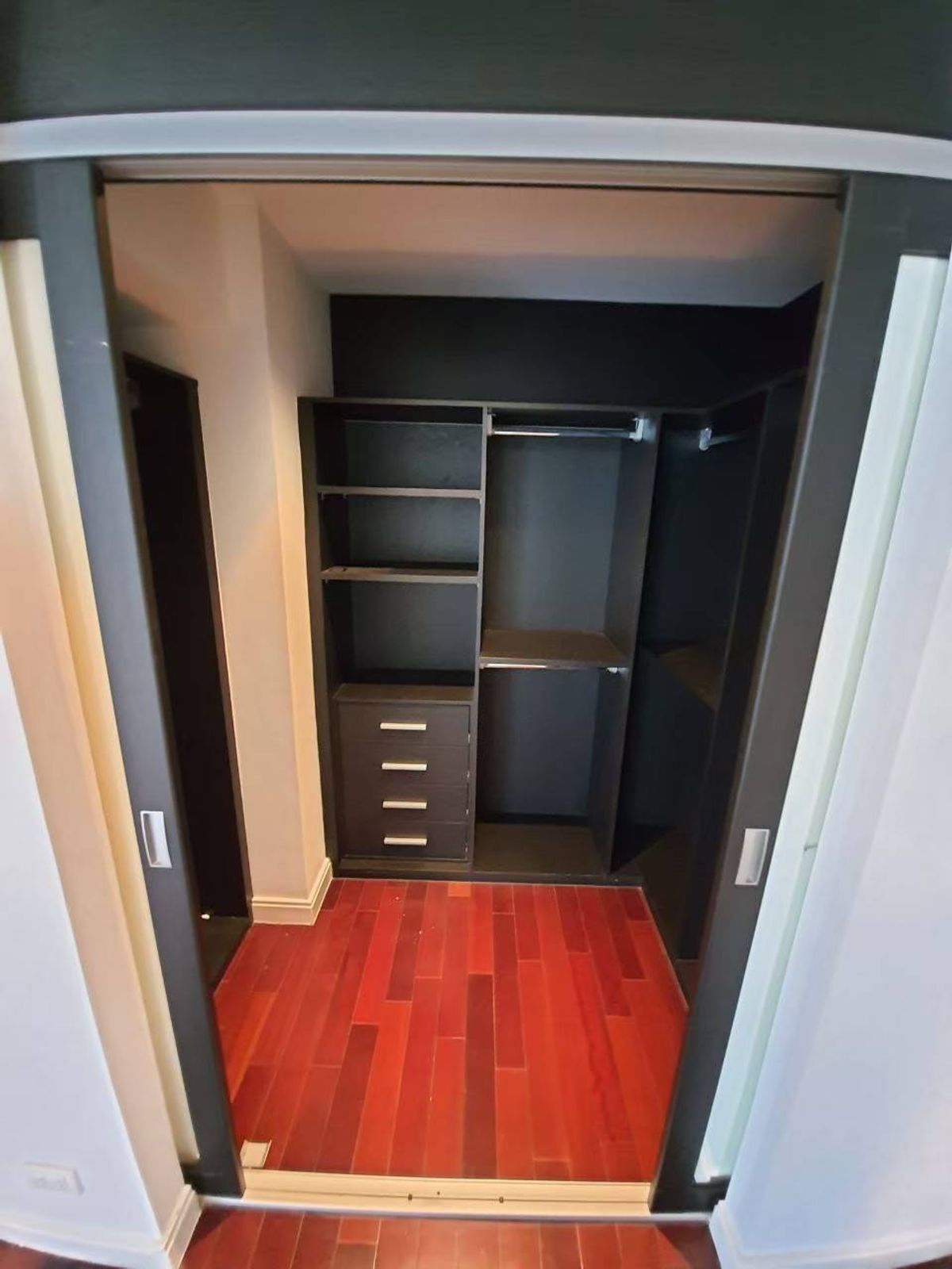 For RentCondoWitthayu, Chidlom, Langsuan, Ploenchit : ATNENE RESIDENCE condo, convenient to travel near the BTS, have a beautiful shuttle room, complete furniture ready !!