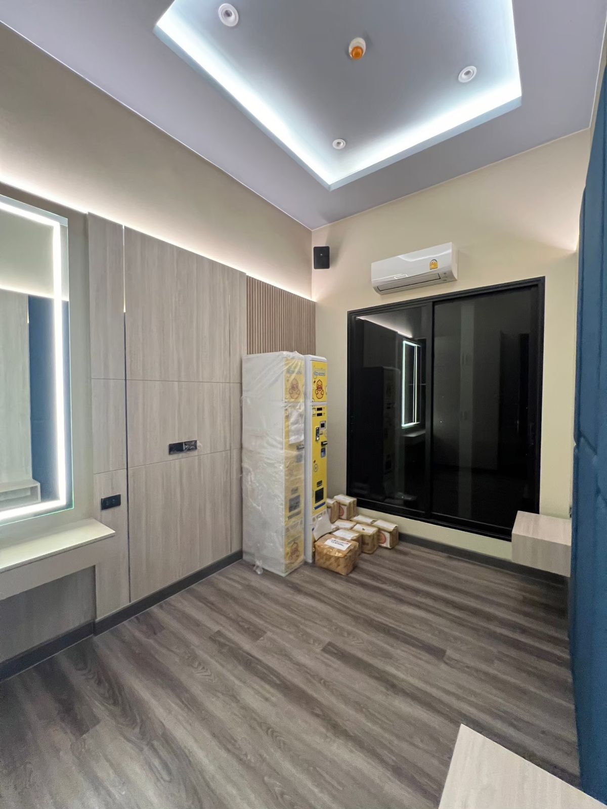 ขายคอนโดเลียบทางด่วนรามอินทรา : 🎉 Penthouse ปาร์ตี้สุด Private – ยกชั้น 2 ฝั่ง พร้อมสระว่ายน้ำส่วนตัว