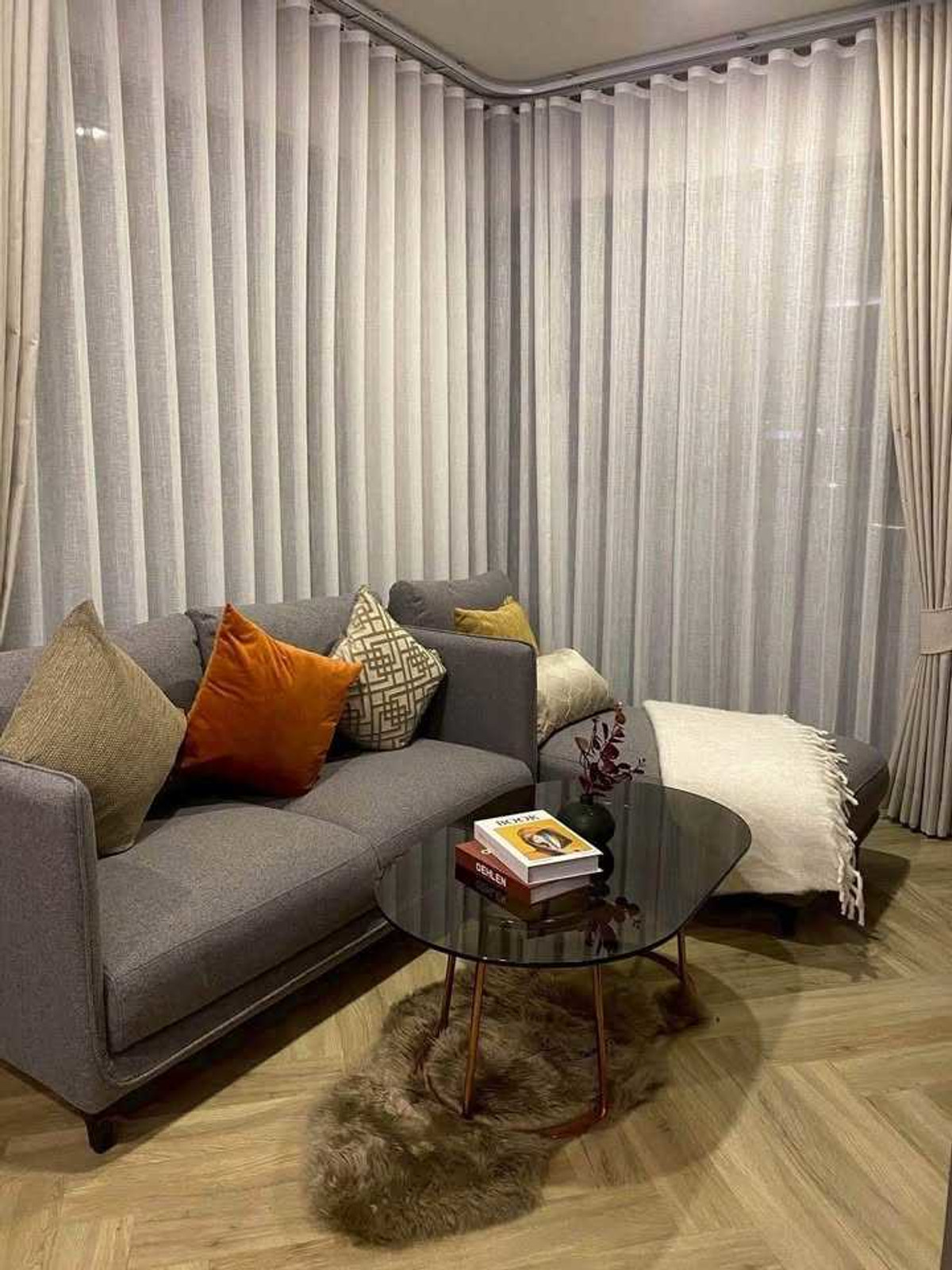 For RentCondoSukhumvit, Asoke, Thonglor : ✨ GT15892 | Condo Chapter Thonglor 25, convenient travel, has a shuttle, beautiful room, fully furnished. Ready to move in immediately!!
