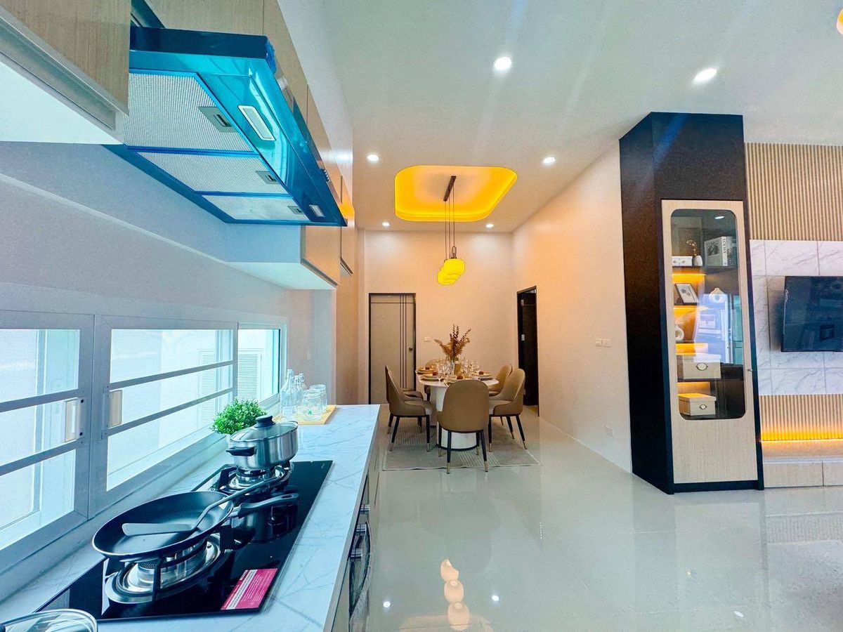 For SalePattaya, Bangsaen, Chonburi : Sell ​​Pool Villa, Nordic style, Soi Siam Country 4, 4 water, Pattaya, only 8.50, deleted with built -in and full of fir.