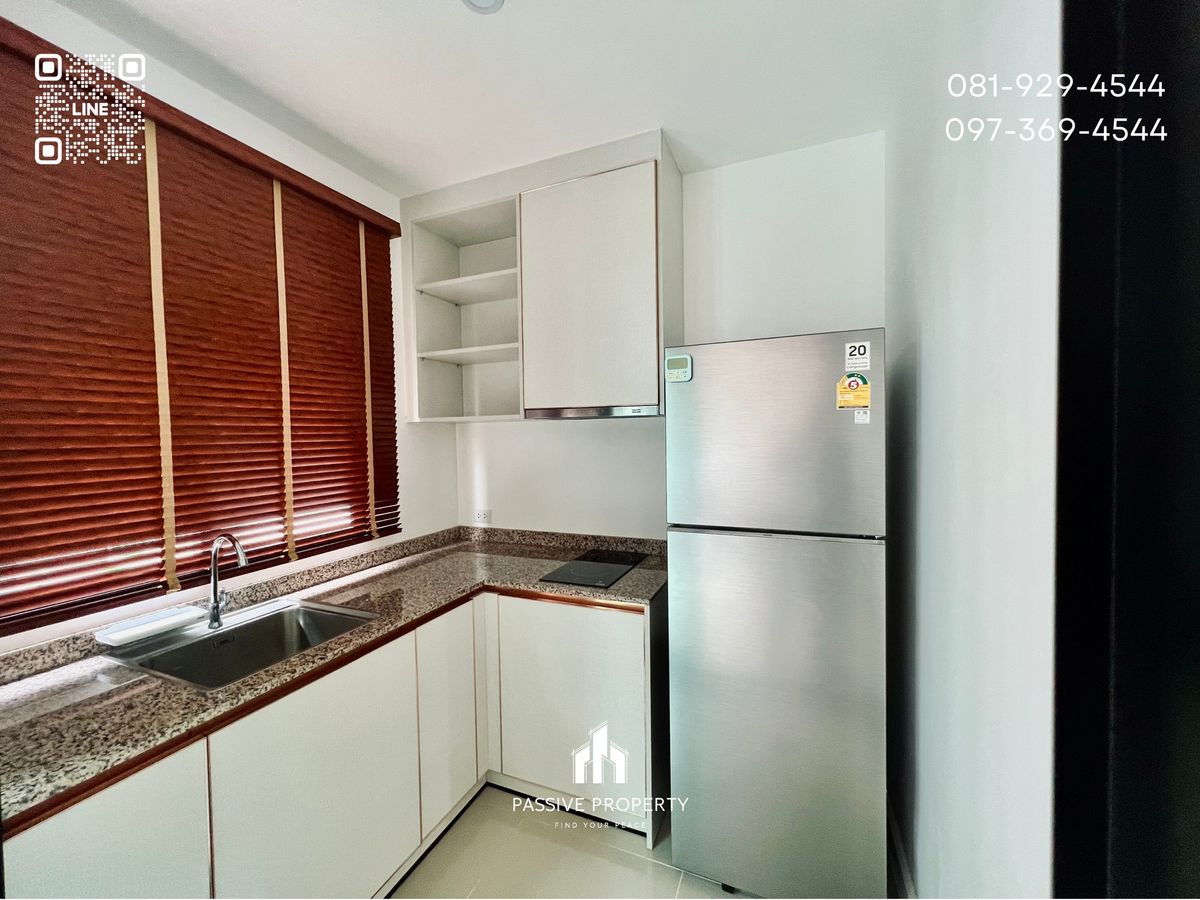 ทาวน์โฮมสวยหลังใหญ่ พร้อมเฟอร์นิเจอร์ครบ หลังบ้านวิวสนามกอล์ฟ บรรยากาศเงียบสงบเป็นส่วนตัว ทำเลดี เดินทางสะดวก พร้อมเข้าอยู่ทันที Loading...