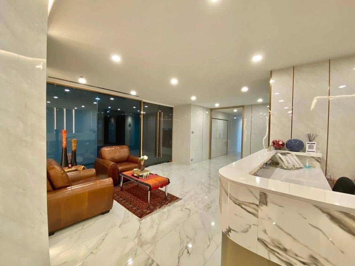 For RentOfficeSukhumvit, Asoke, Thonglor : Move-in ready premium office space in the heart of Asoke, just minutes from BTS and MRT. Perfect for businesses seeking a fully equipped, professional workspace.