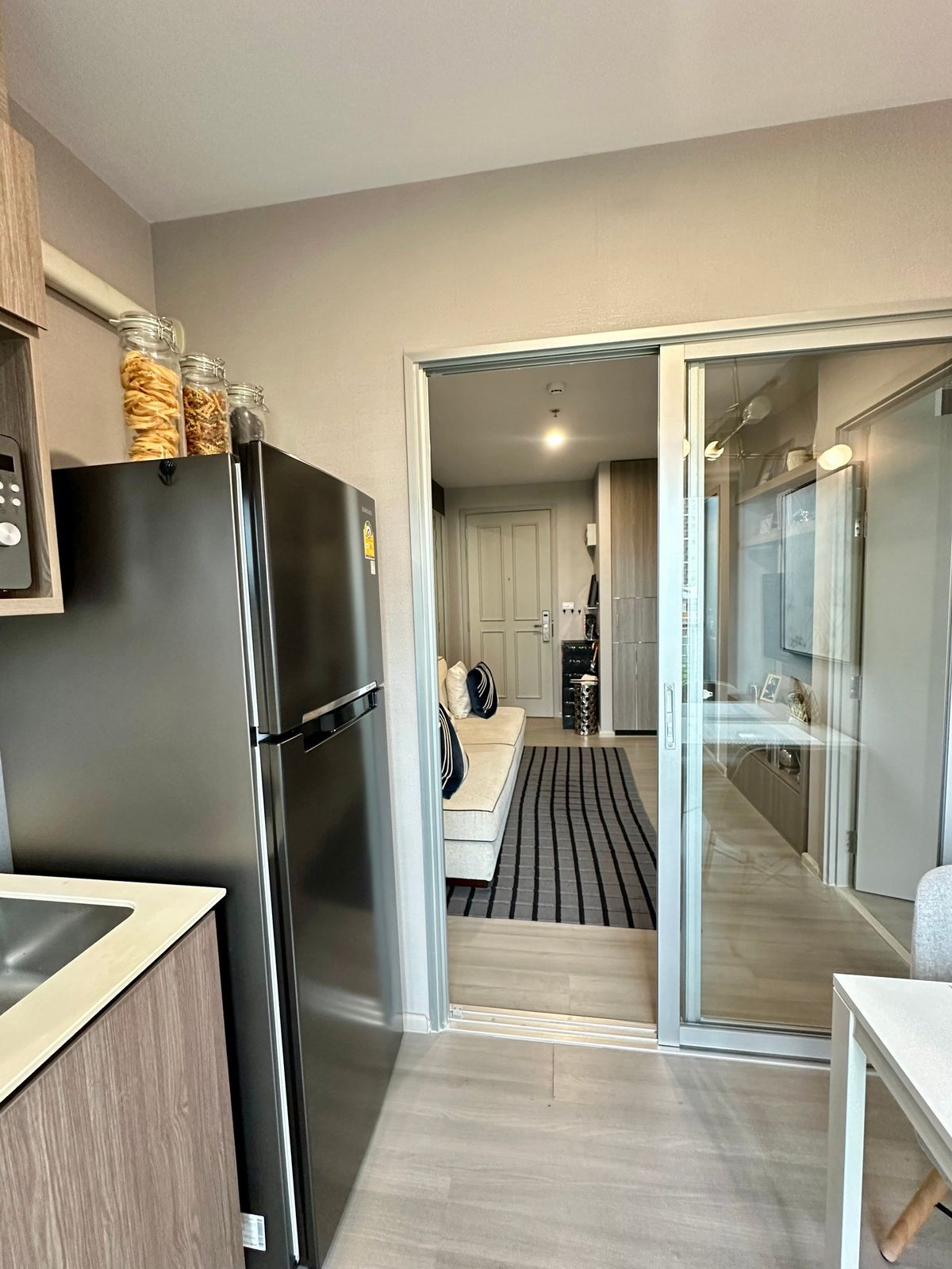 ขายคอนโดปิ่นเกล้า จรัญสนิทวงศ์ : ความเป็นส่วนตัวสูง ชั้นเตี้ย แต่งสวย พร้อมให้เข้าอยู่วันนี้  The Parkland  Charan – Pinklao