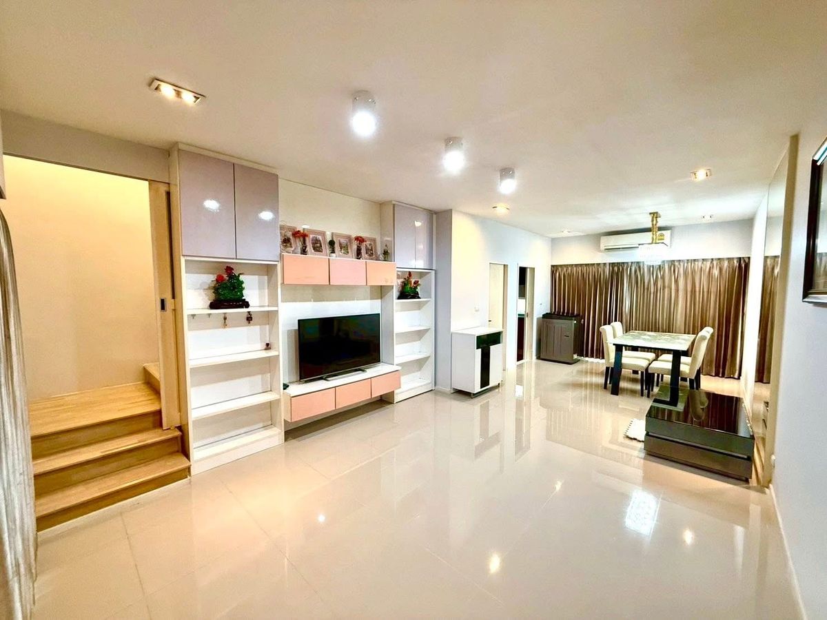 For RentTownhomeOnnut, Udomsuk : Rent a townhome/home office Baan Klang Mueang Sukhumvit 77, near BTS On Nut 1.9 km.