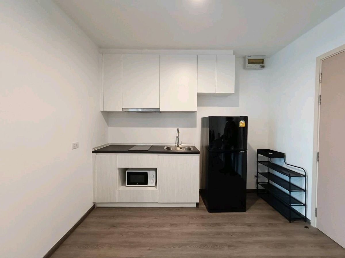 For RentCondoPattanakan, Srinakarin : Condo near the train, new room, complete with rent immediately