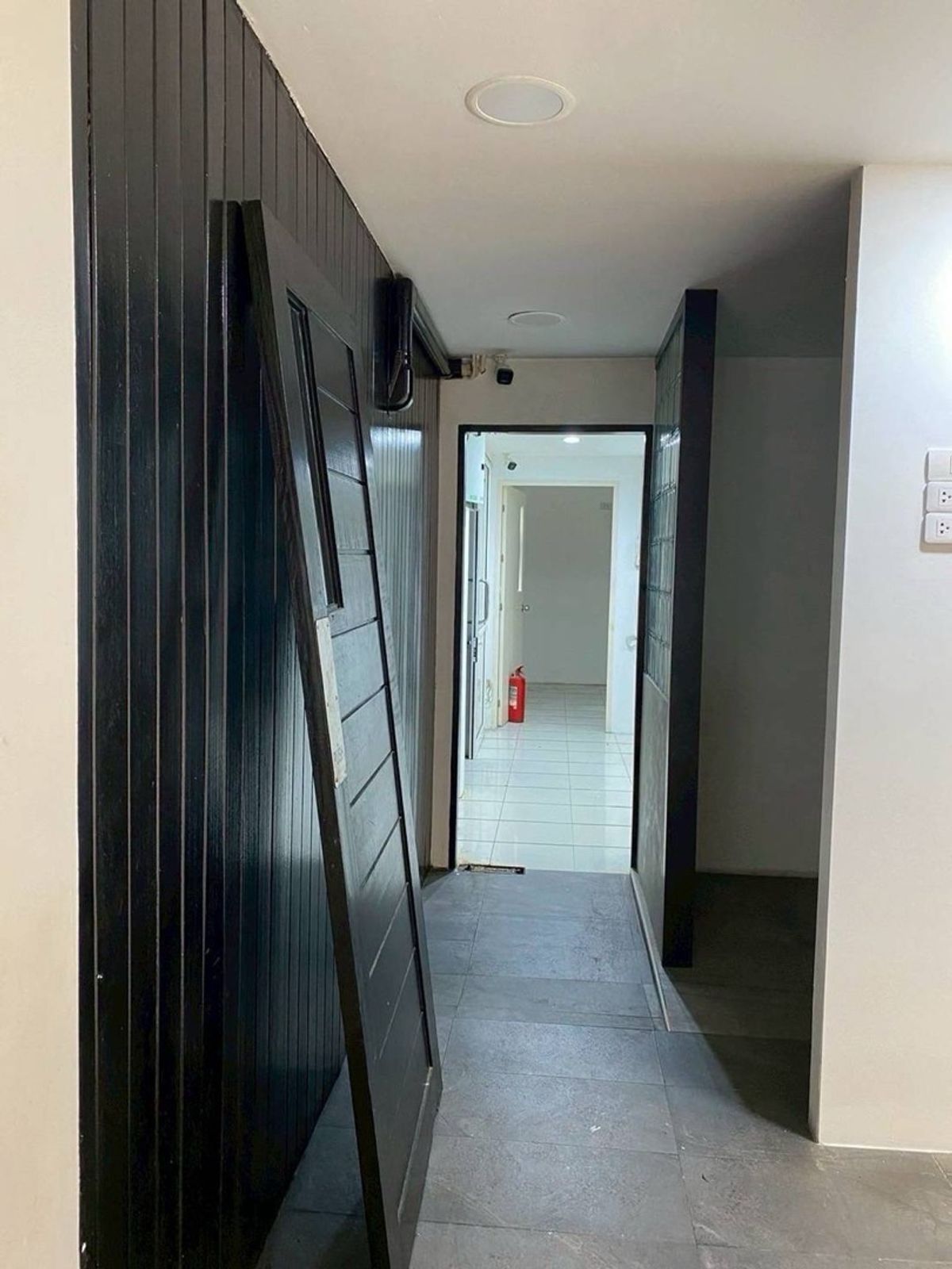 ให้เช่าร้านค้า/ตลาดนัดสาทร นราธิวาส : ให้เช่า ช็อปร้านค้า 170 ตร.ม. สาทร BTS ช่องนนทรี กรุงเทพ | งดเบเกอรี่ มองหา ร้านอาหาร บาร์ เสริมสวย คลินิก อาหารจีน เกาหลี ญี่ปุ่น สเปน อิตาเลียน อาหารไทย อาหารใต้ และอื่นๆ