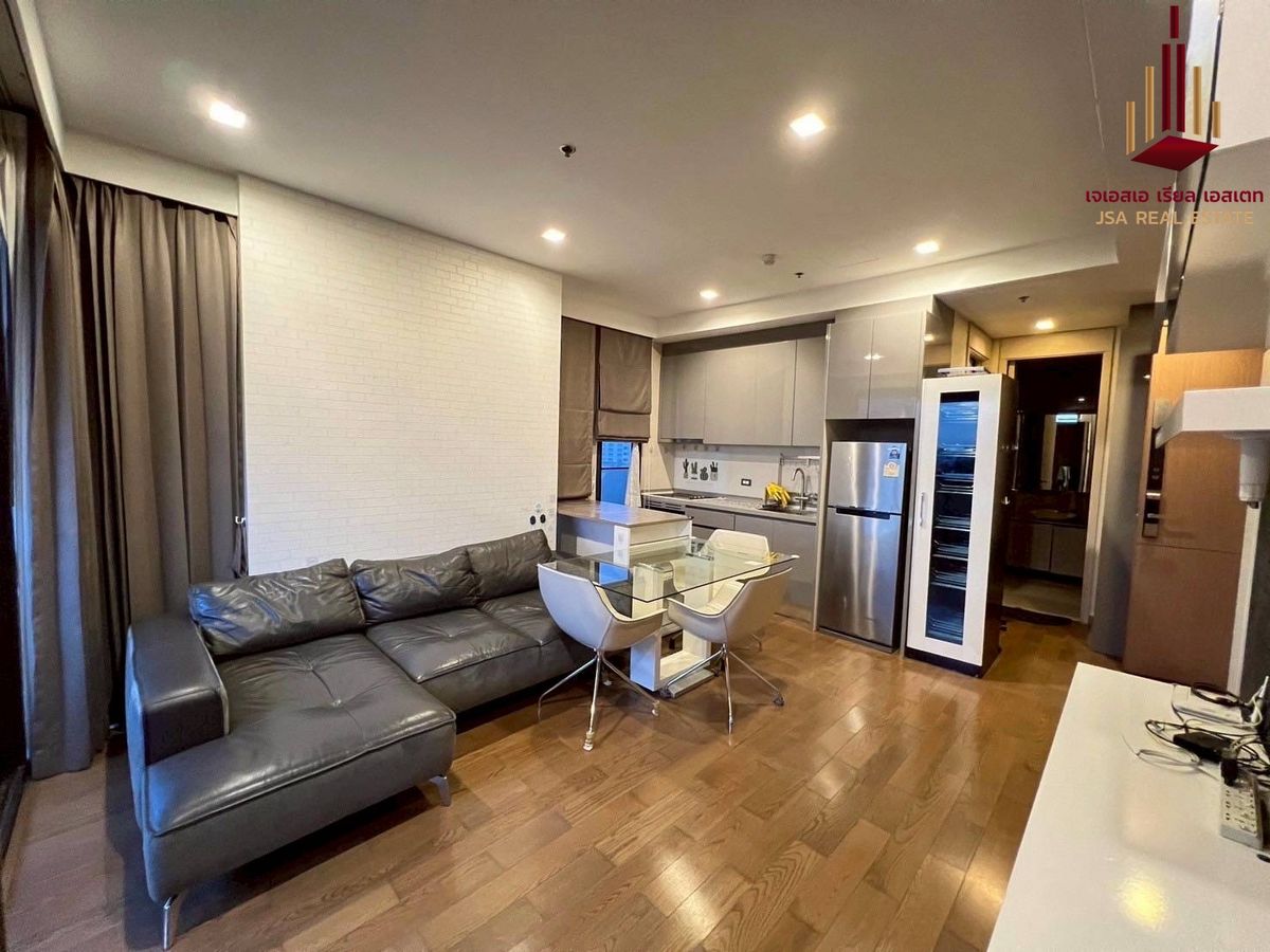 For SaleCondoRatchathewi,Phayathai : ✨ For Sale: M Phayathai Condo ✨ 💰 ONLY 11,500,000 THB